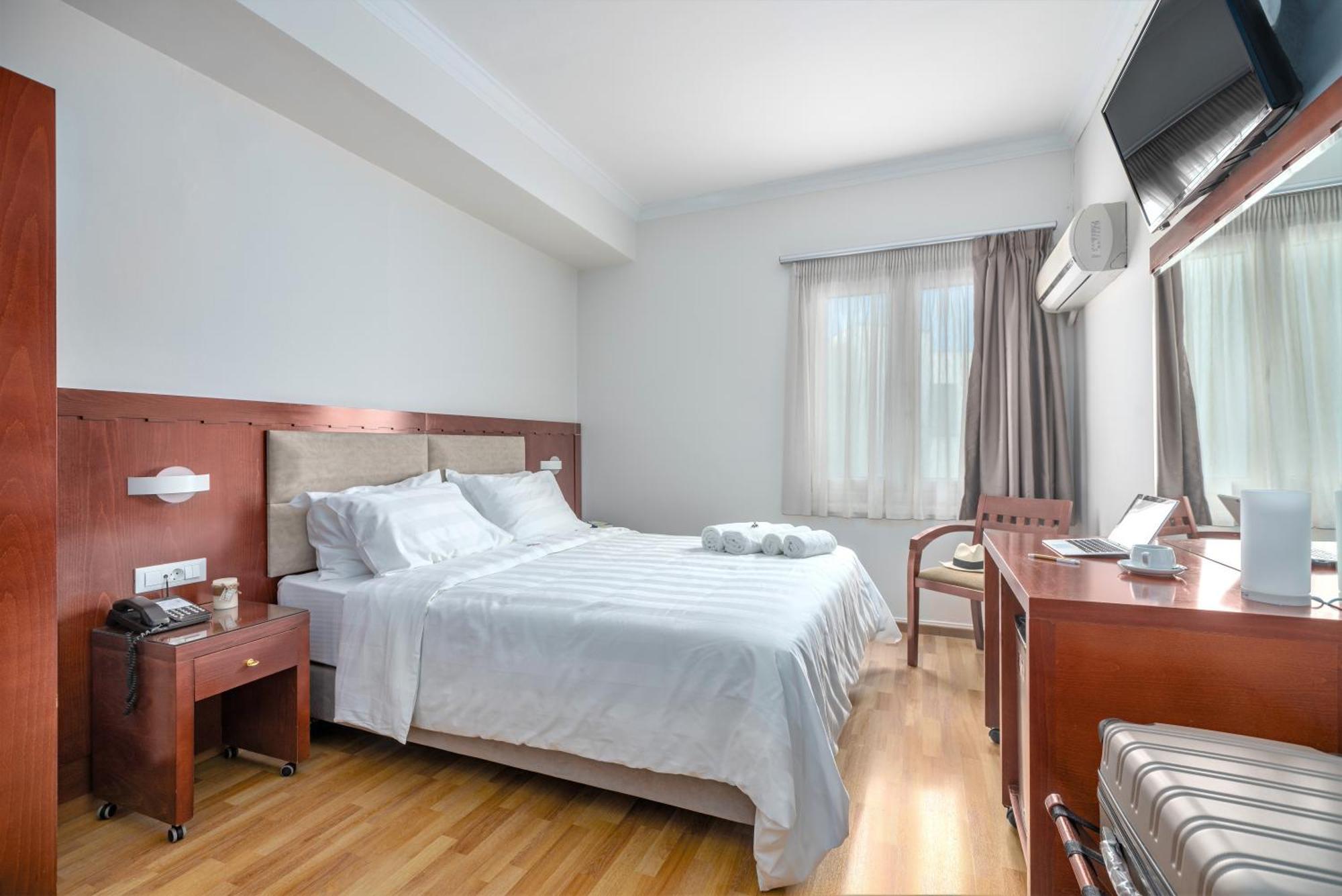 Double or Twin Room,1436533261:JPEG