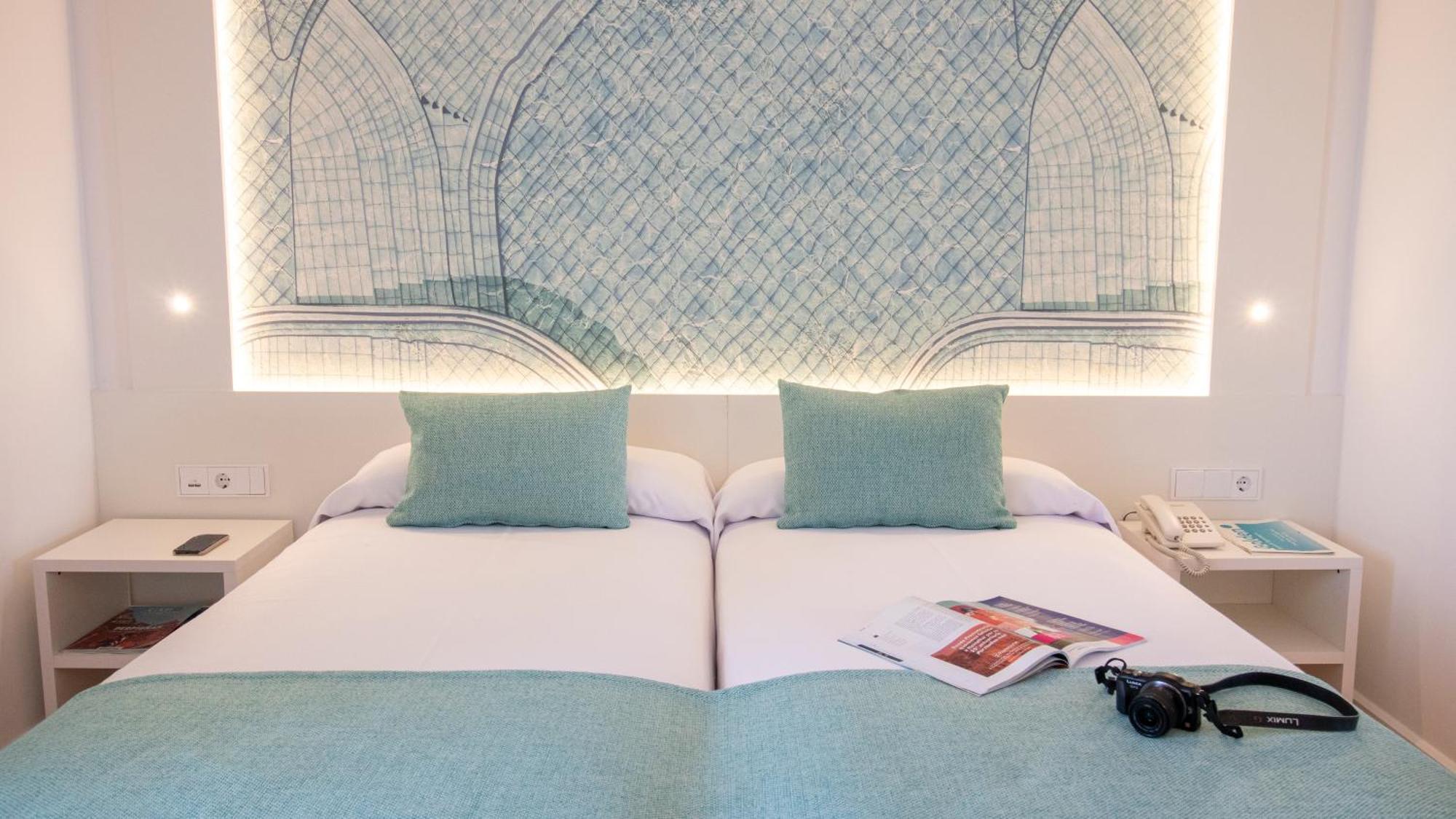 Double Room,927555772:JPEG