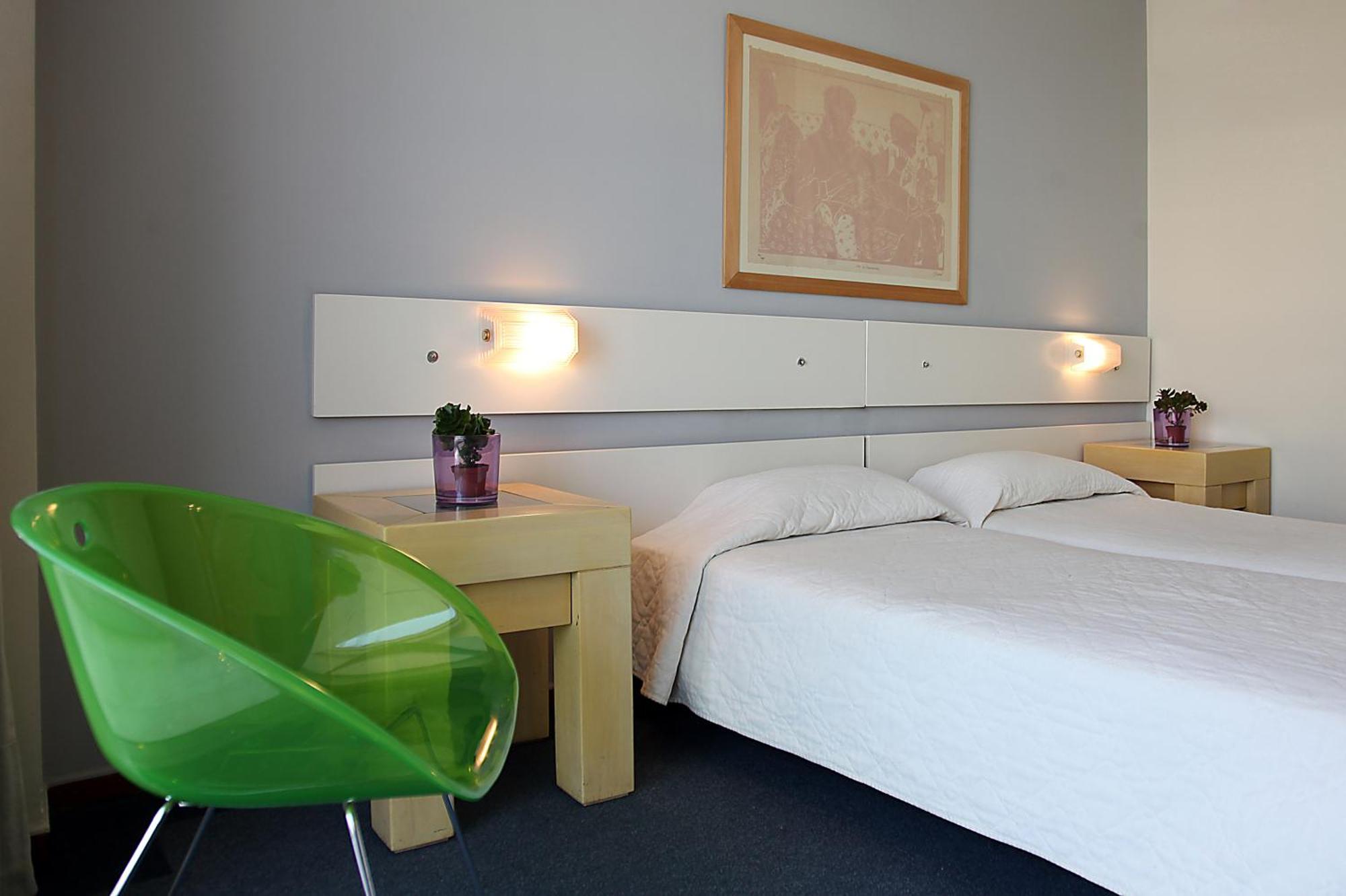 Comfort Twin Room - Non-Smoking,1397204714:JPEG