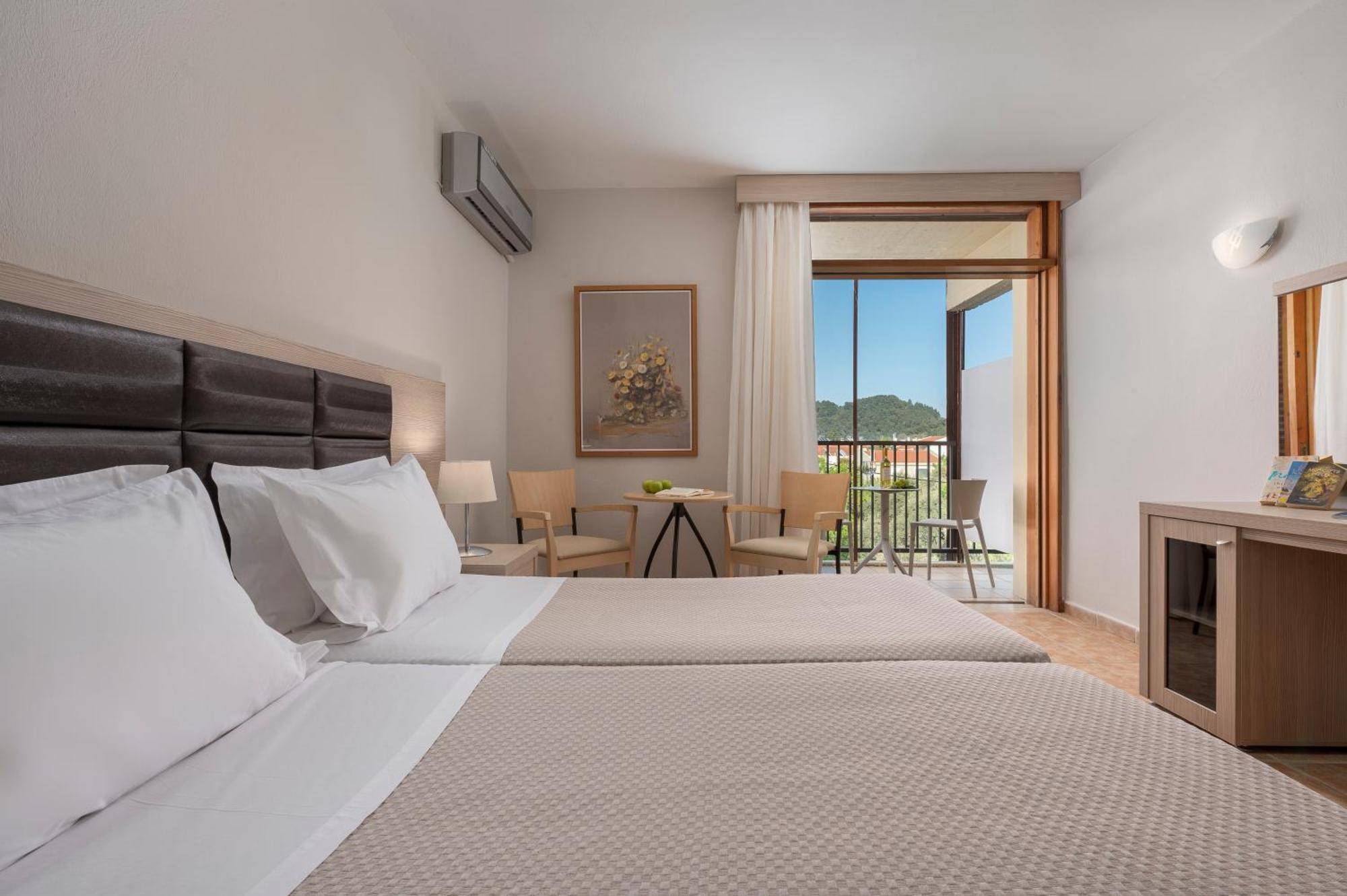 Standard Room,1537802803:JPEG