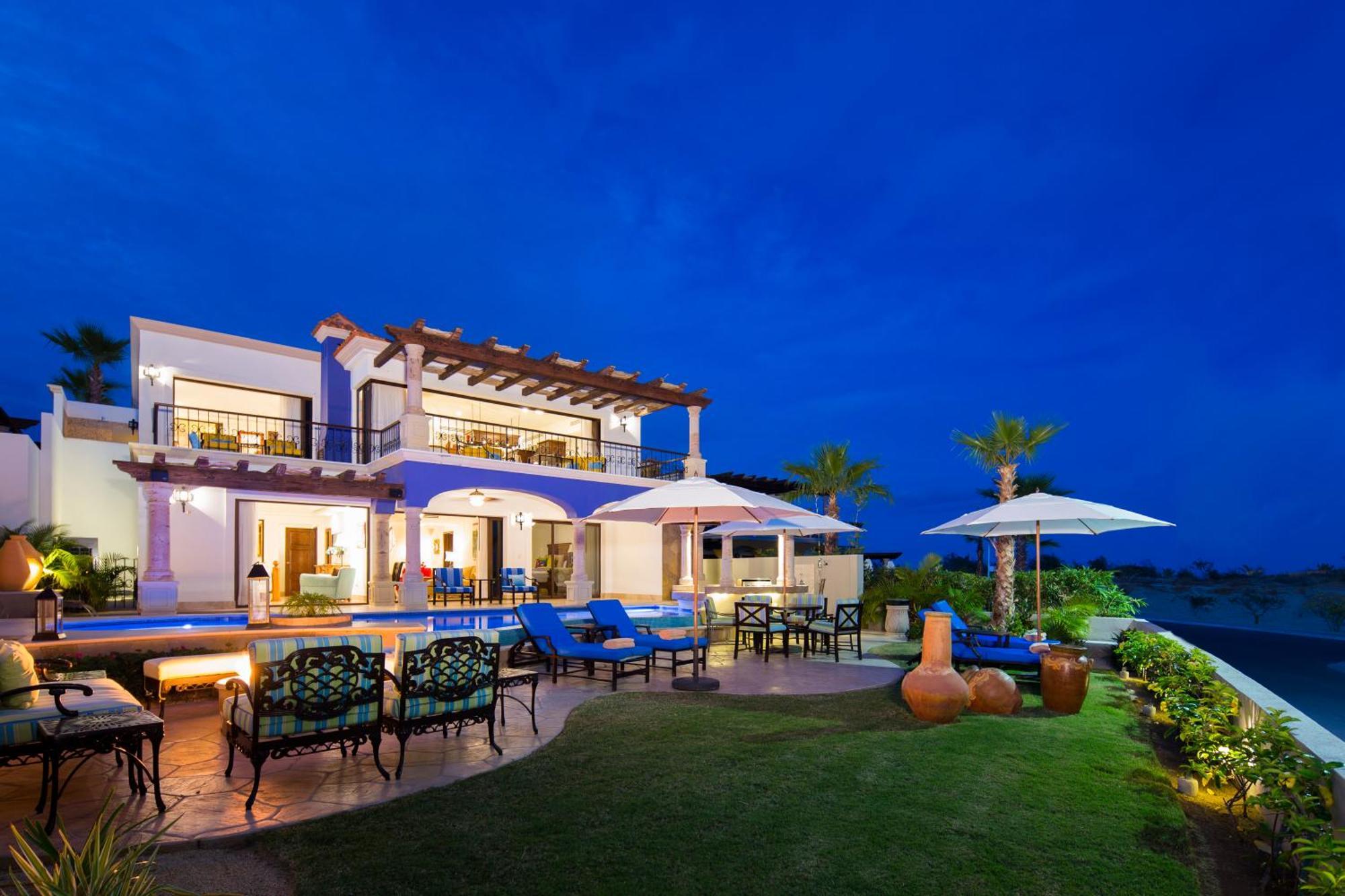 Three-Bedroom Villa,677556942:JPEG