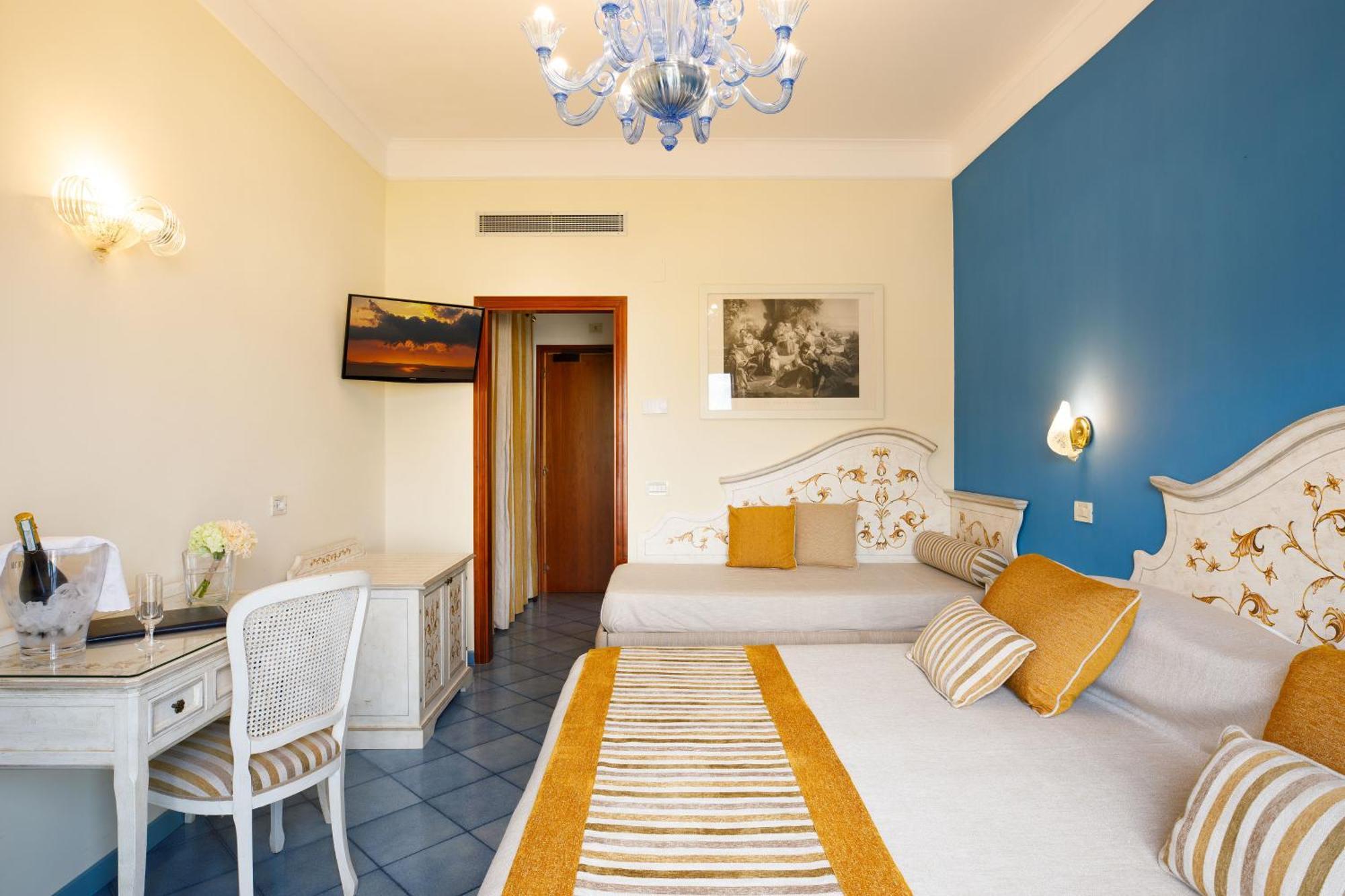 Economy Triple Room