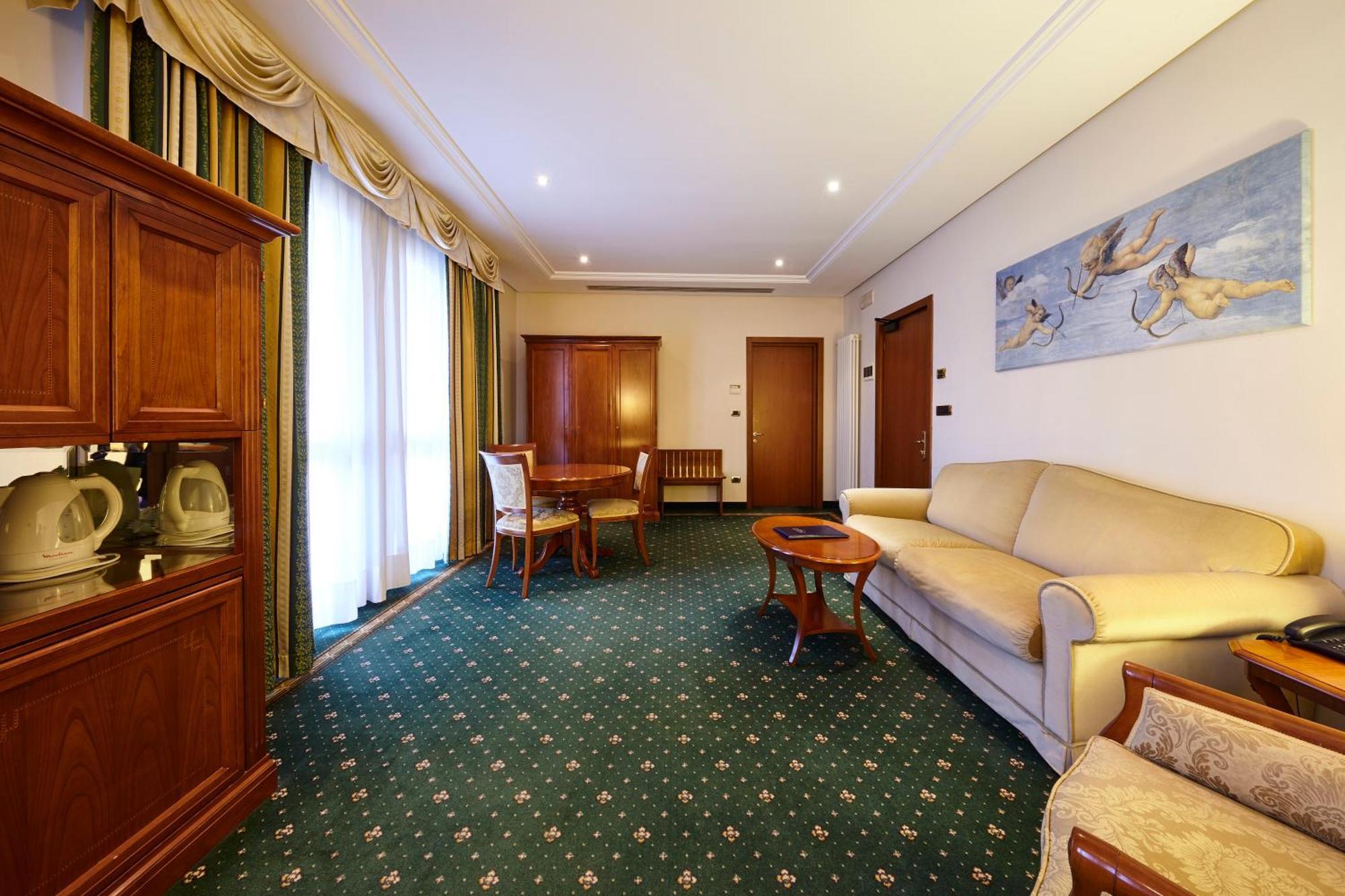Executive Suite