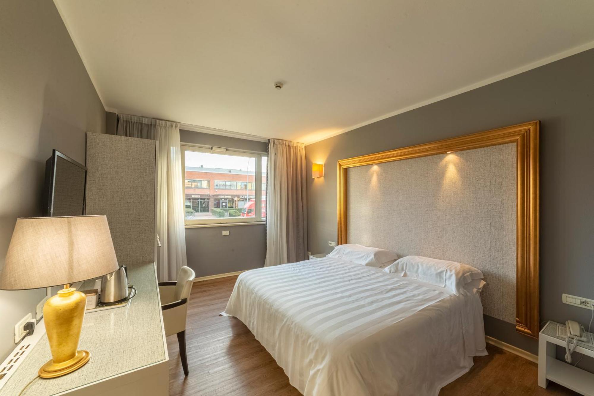 Smart Double or Twin Room,1136763481:JPEG