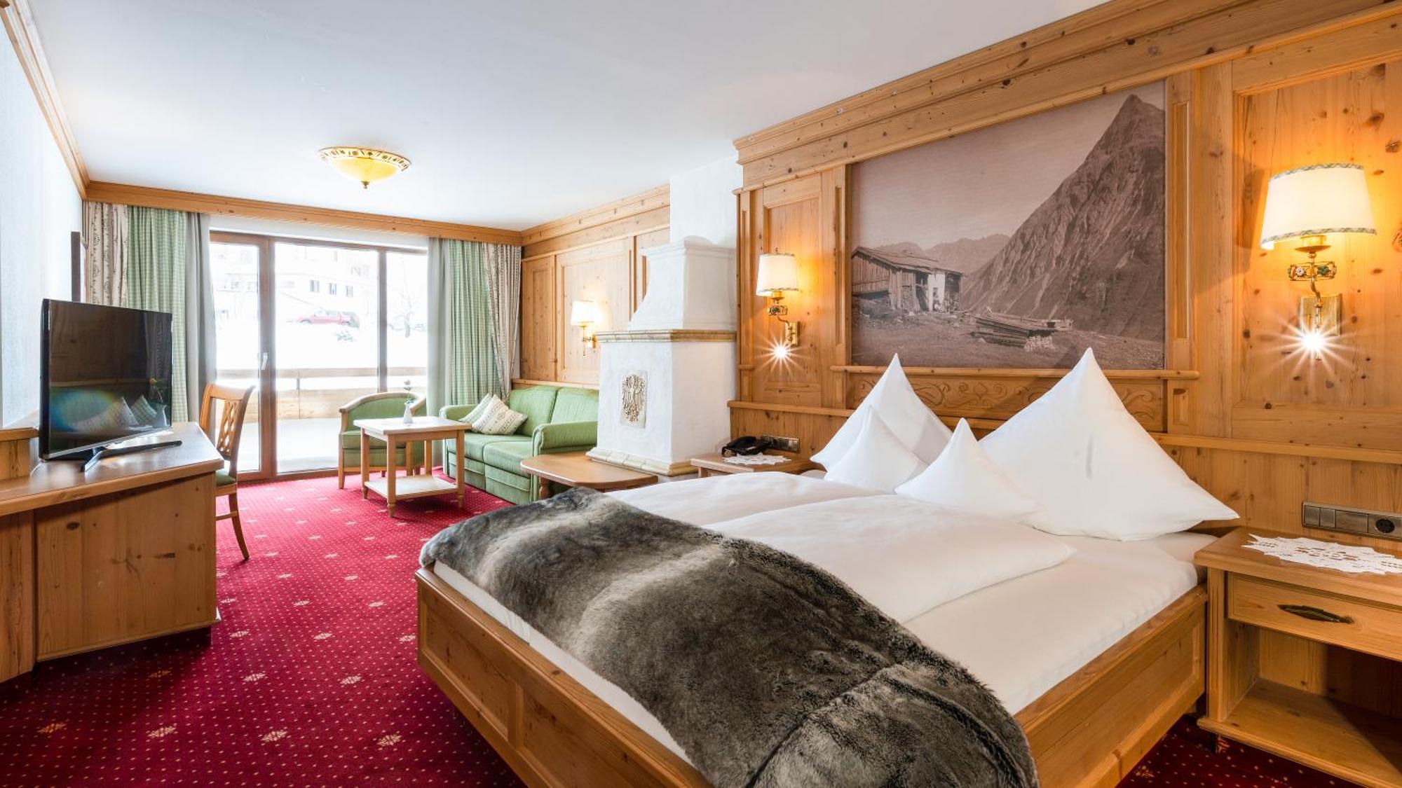 Deluxe Suite