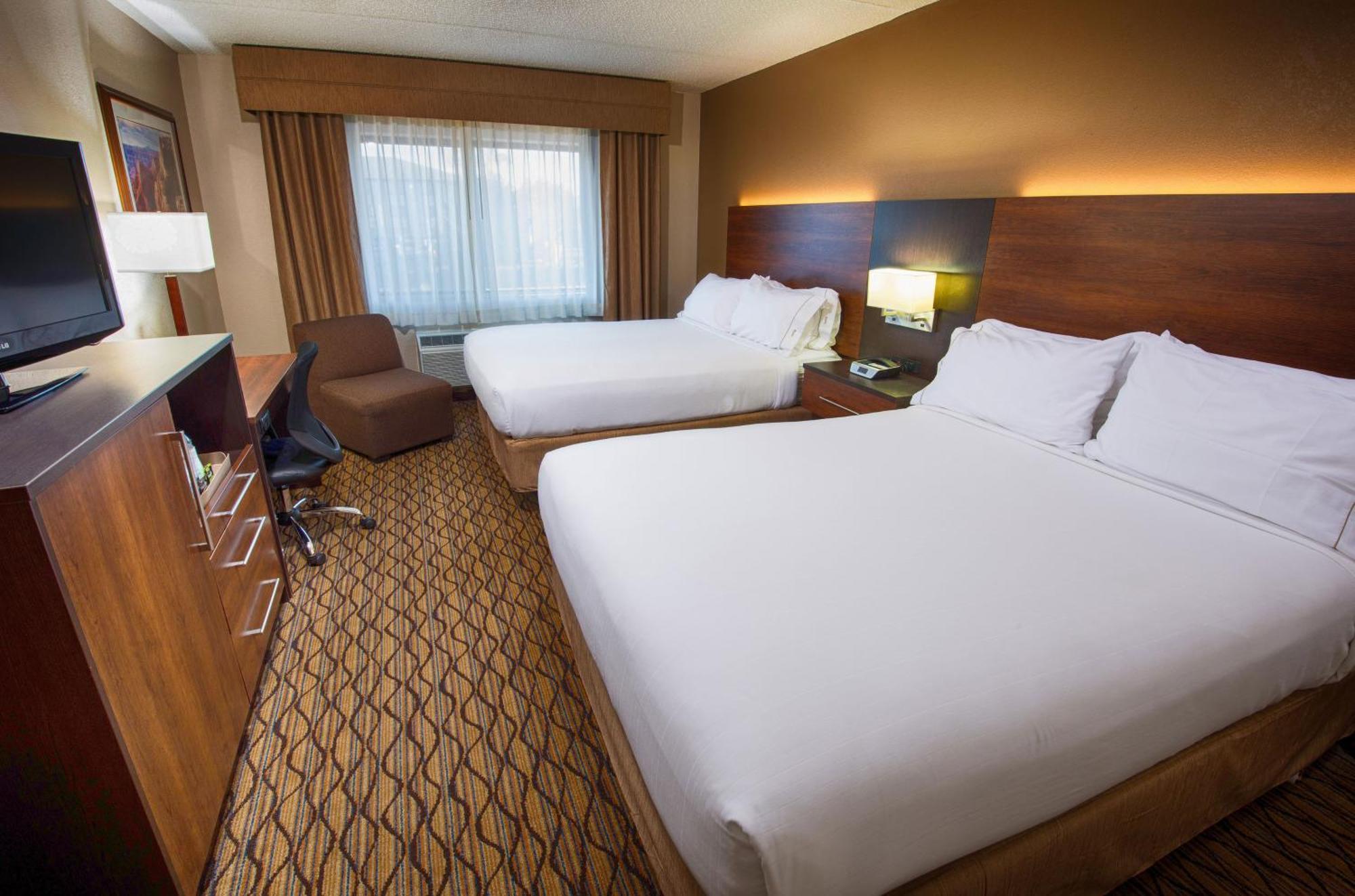Standard Room Two Queen Beds