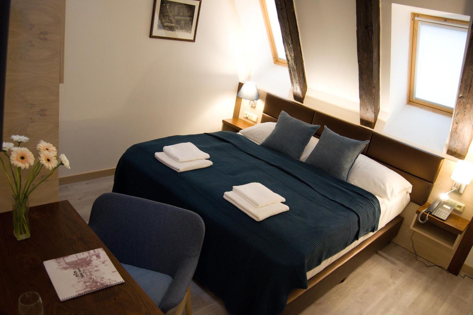 Double or Twin Room,1438290718:JPEG