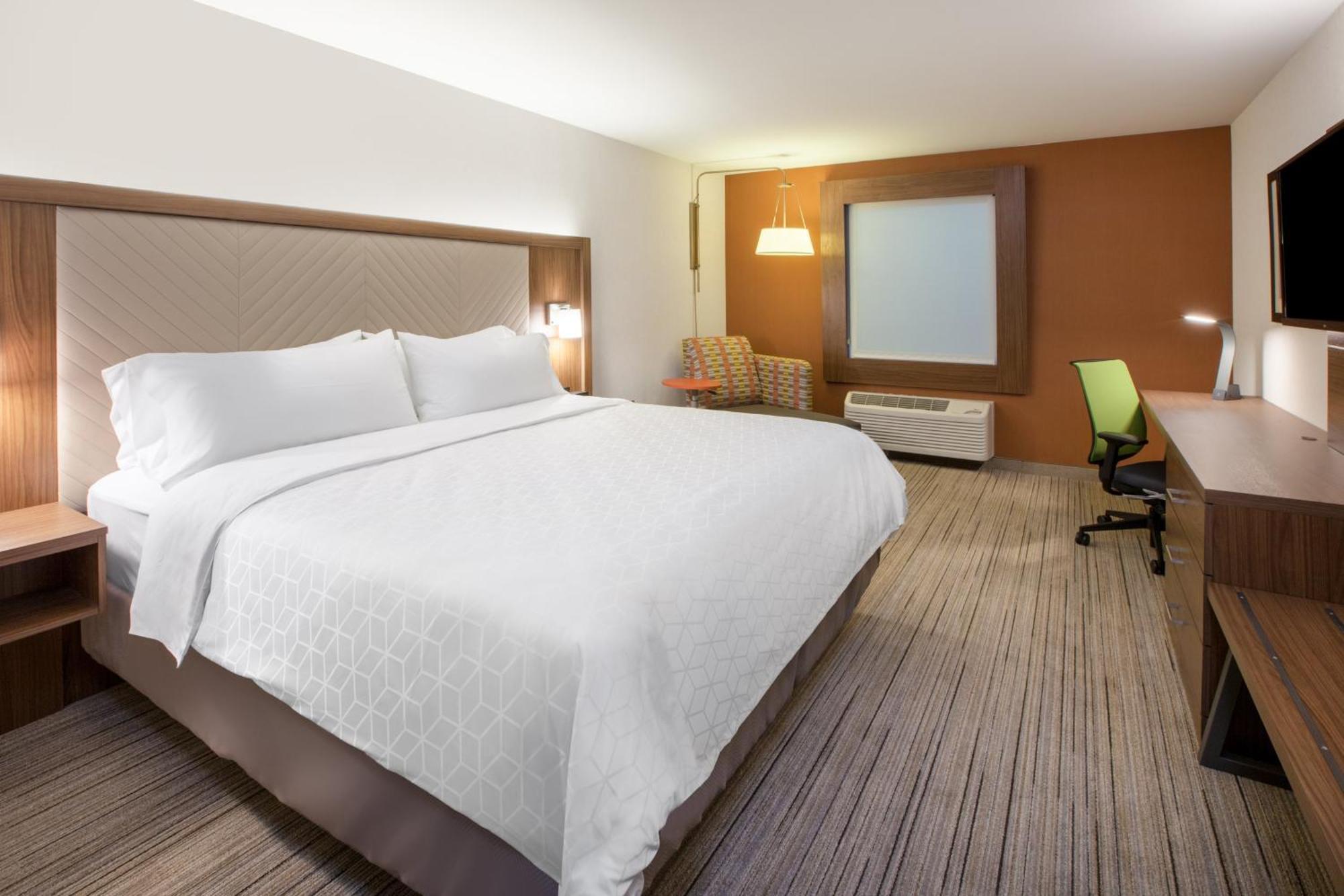 King Room Mobility Access or Hearing Accessible,1438460995:JPEG
