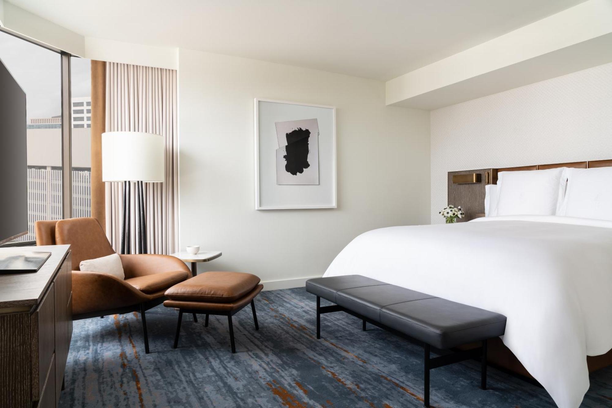 Executive Suite King bed