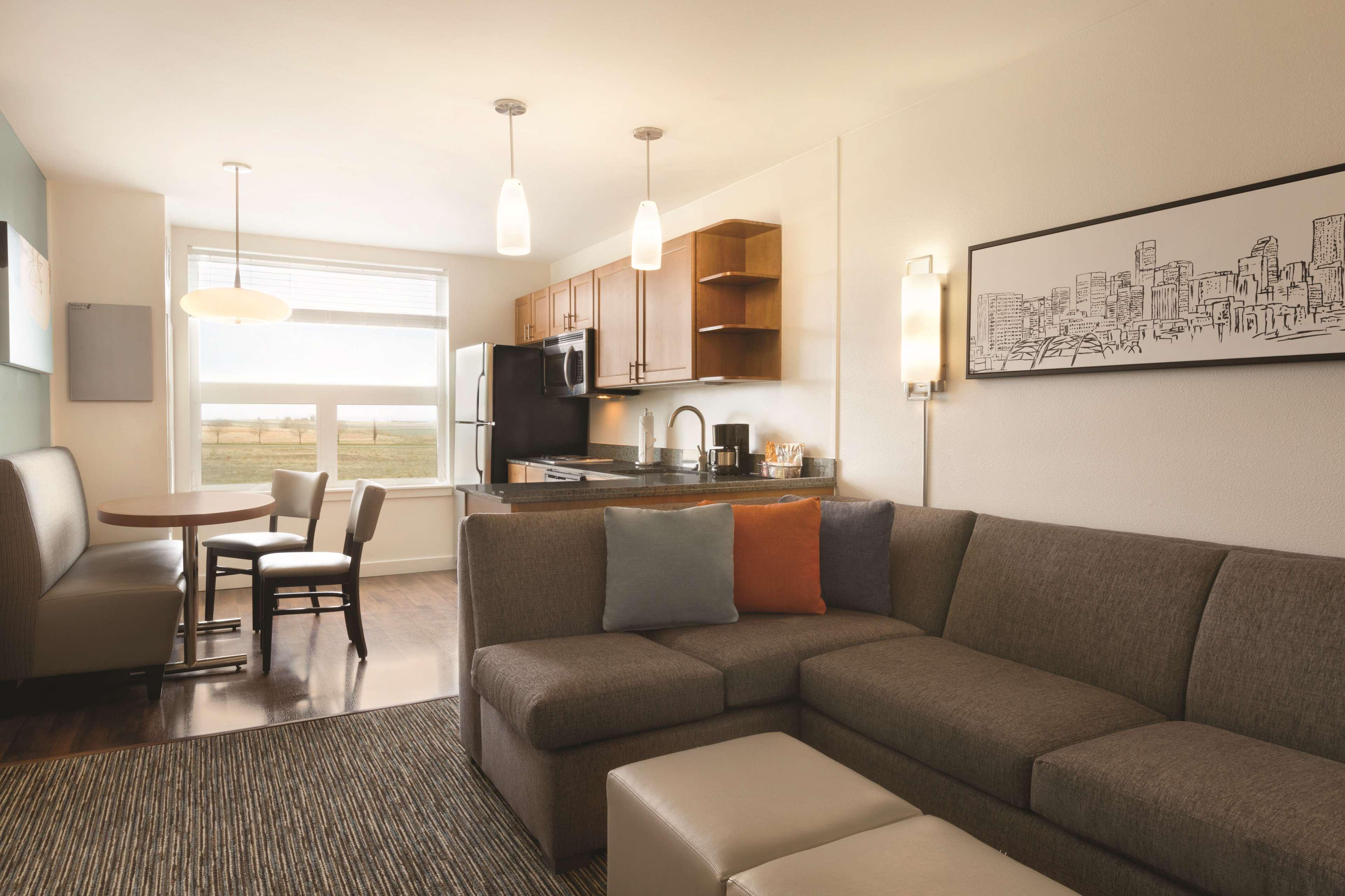 King Studio Suite
