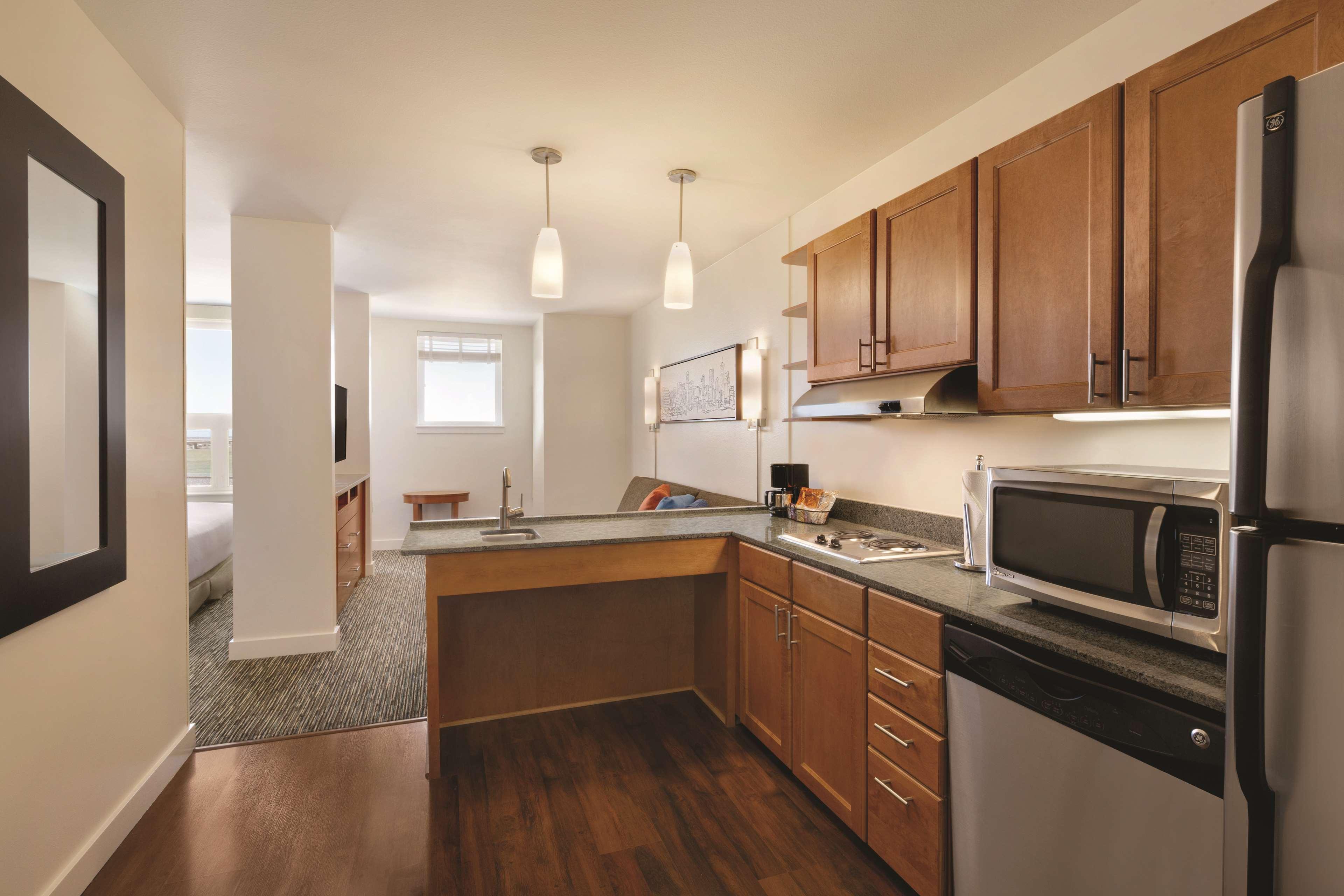 King Studio Suite