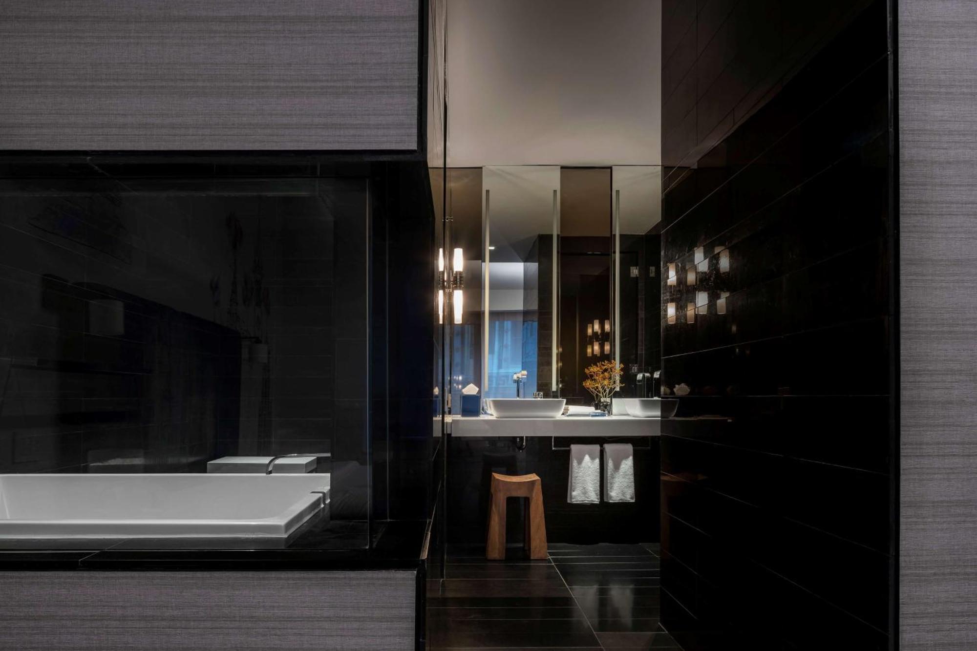 Premier Suite