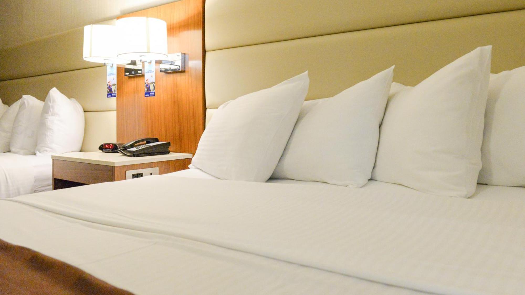 Studio Suite Two King Beds Non-Smoking