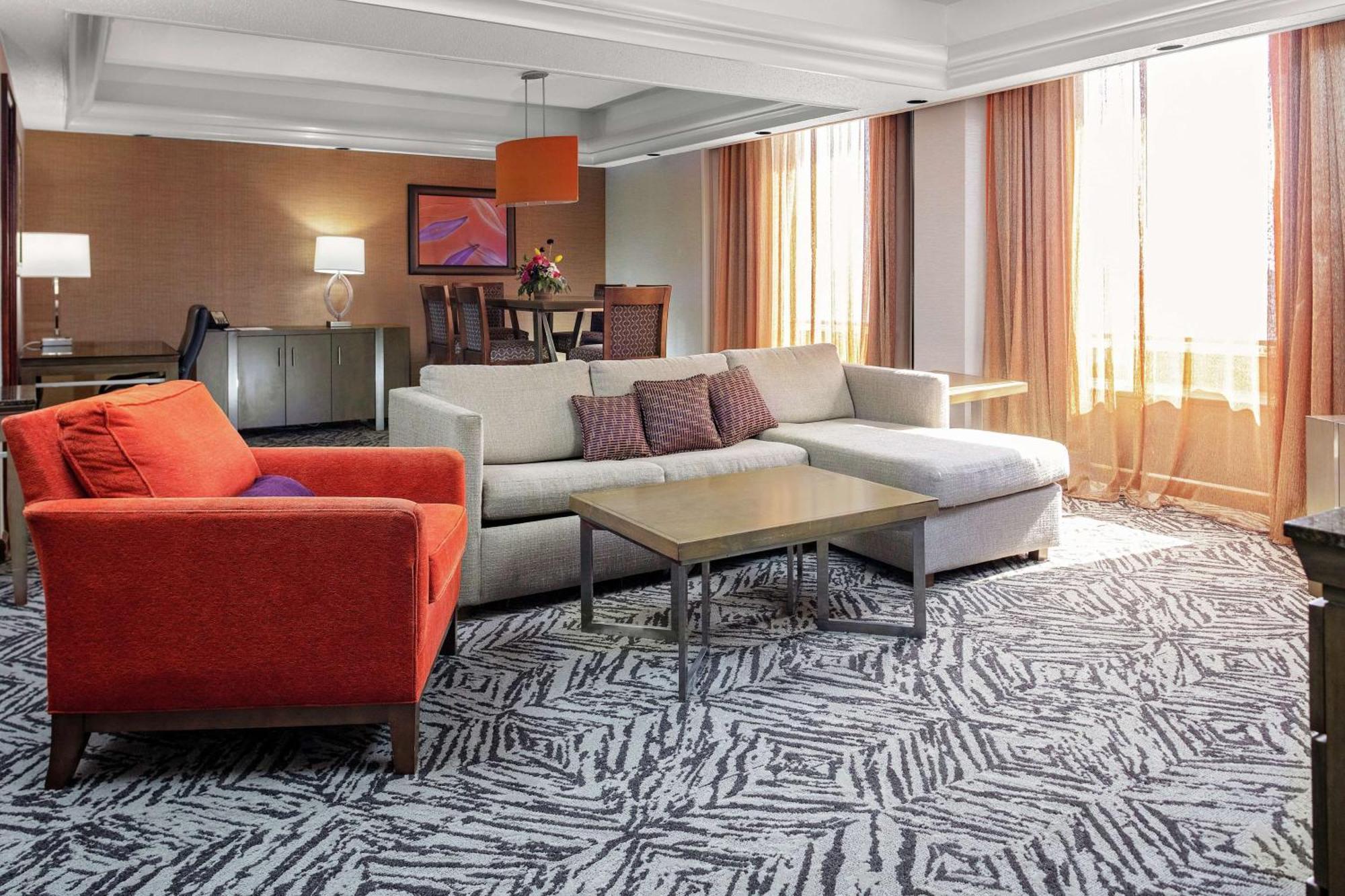 Presidential Suite,1557455371:JPEG