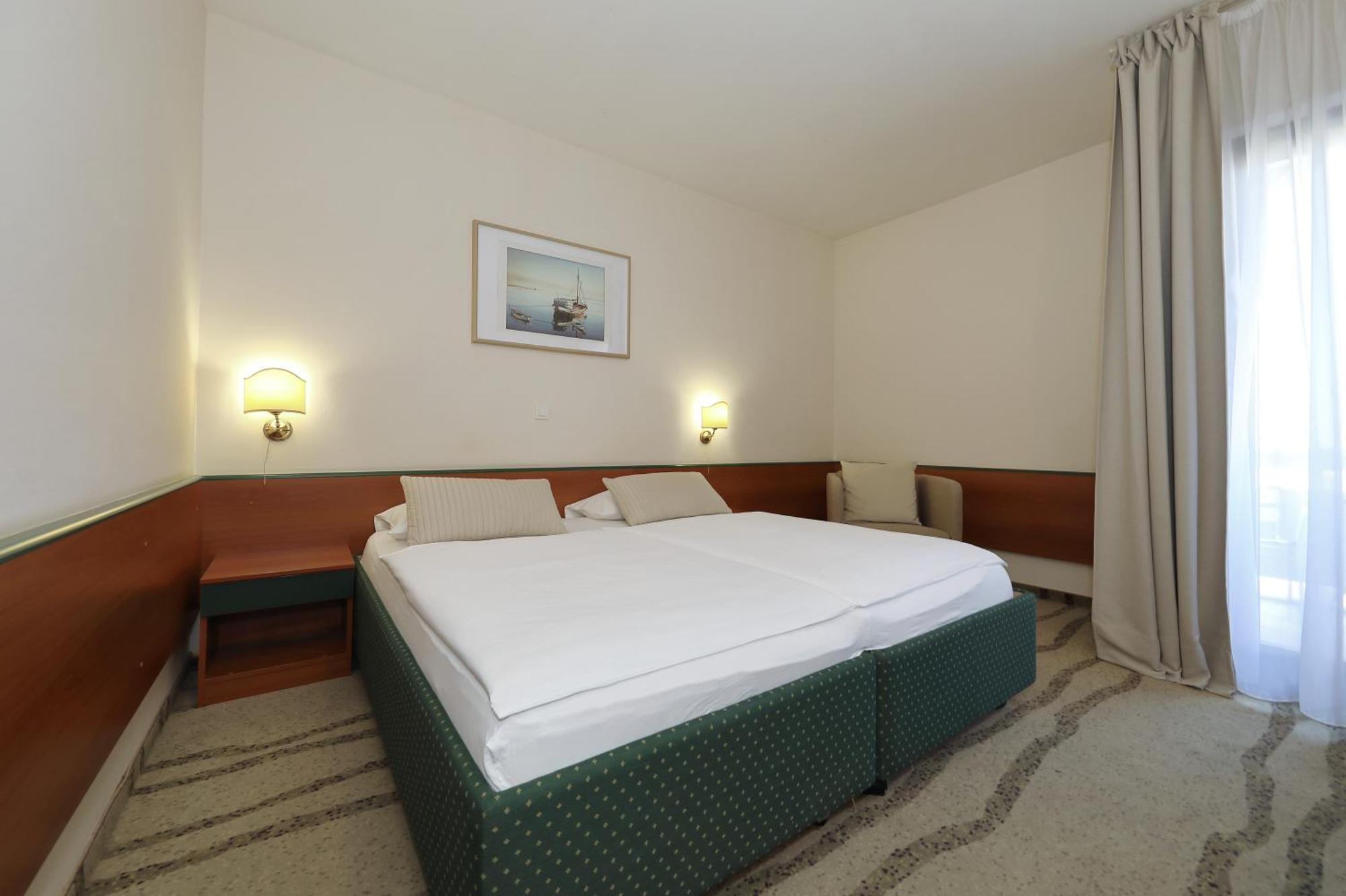 Standard Double or Twin Room Balcony,1439499133:JPEG