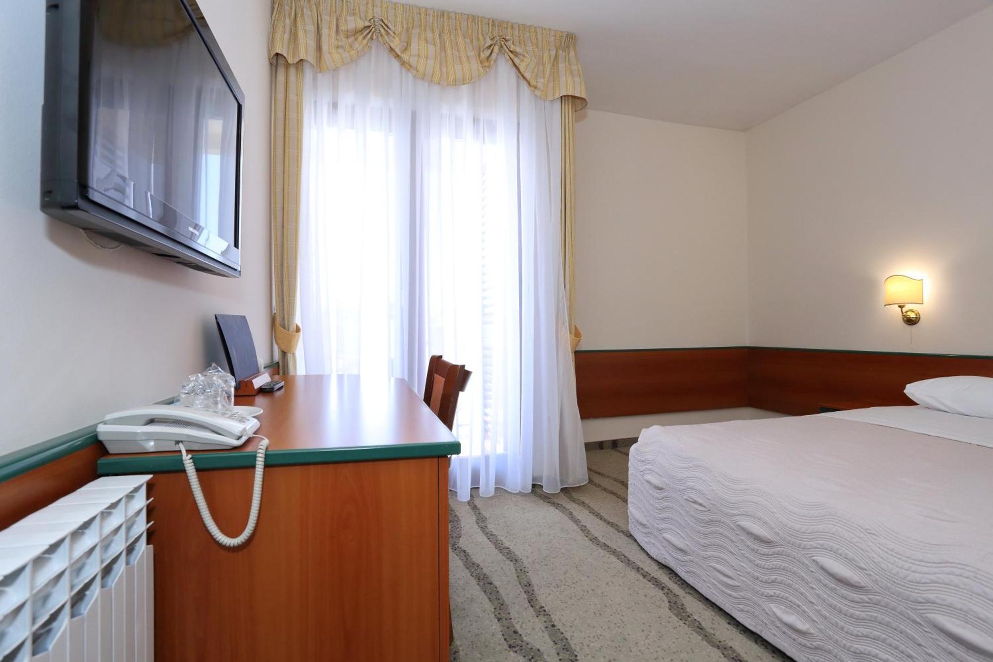 Standard Double or Twin Room Balcony