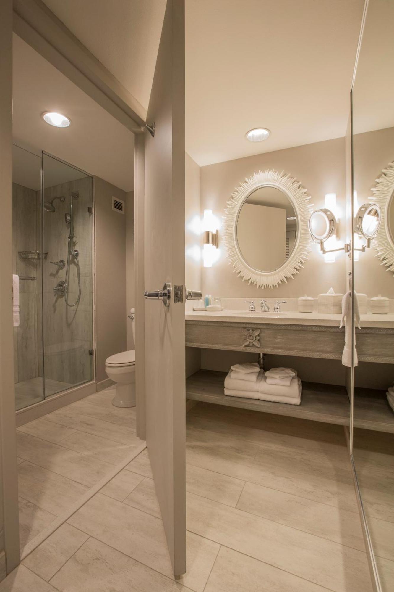Standard View Room Includes ^ Universal Express Unlimited