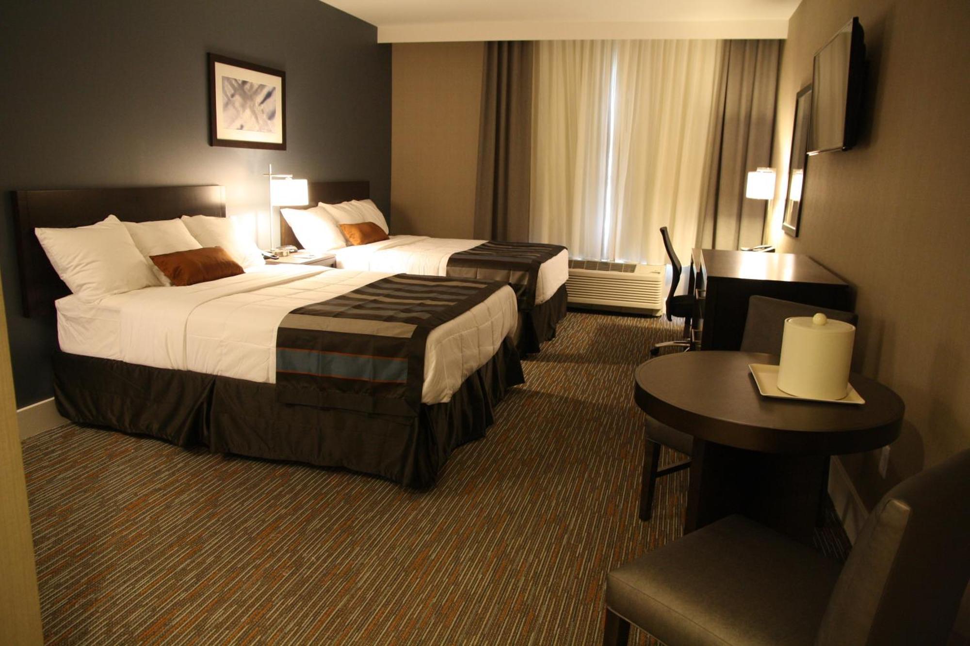 Queen Room Two Queen Beds Non-Smoking