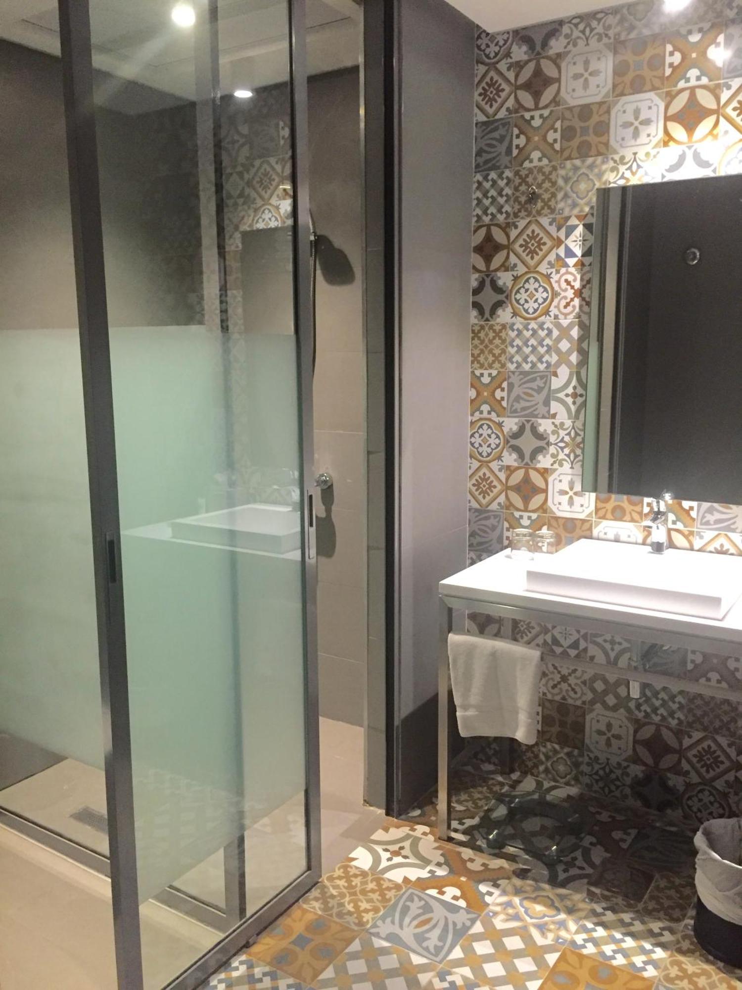 Standard Double Room,1580217531:JPEG