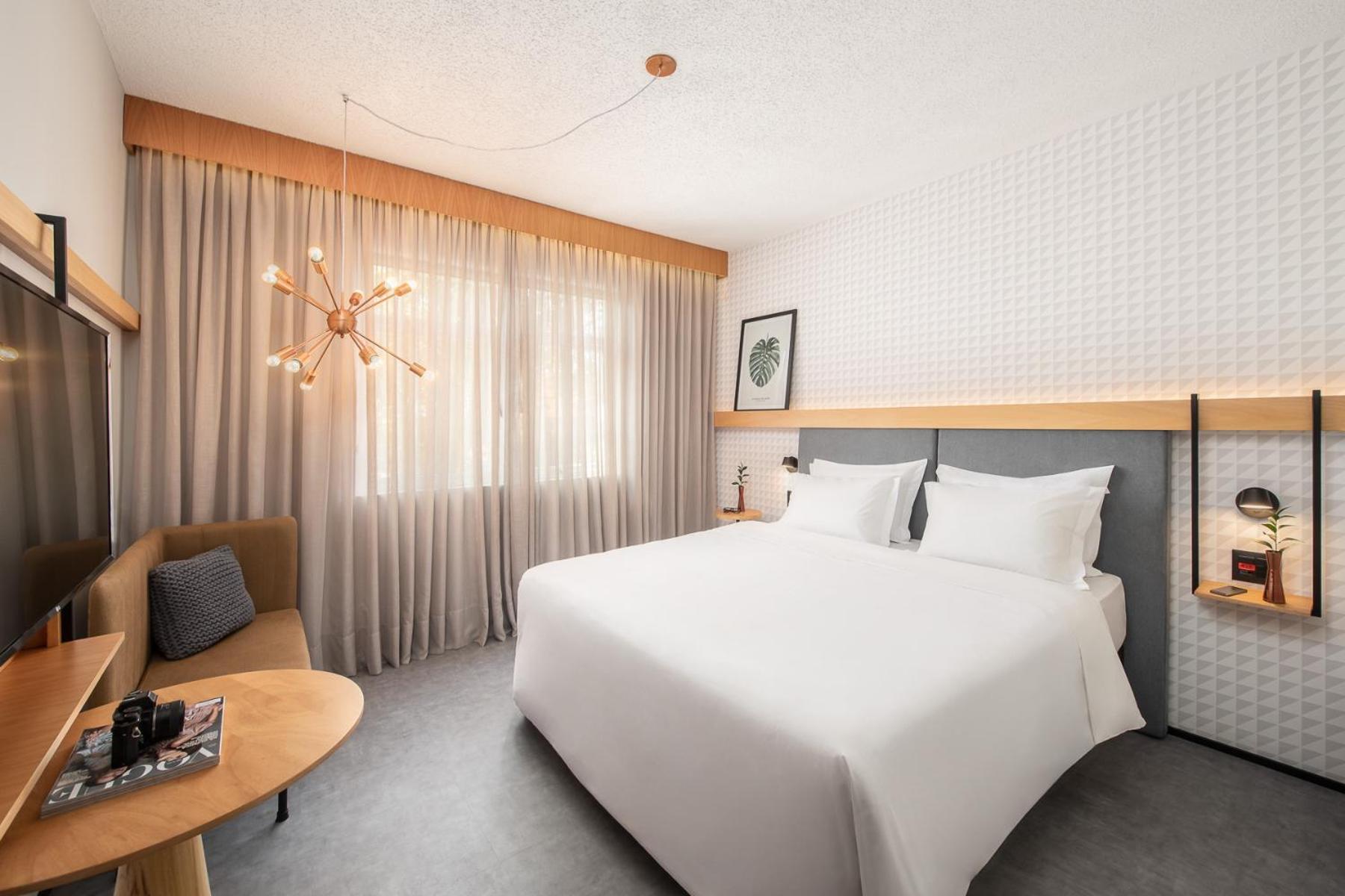 Premium Double 1 King Bed