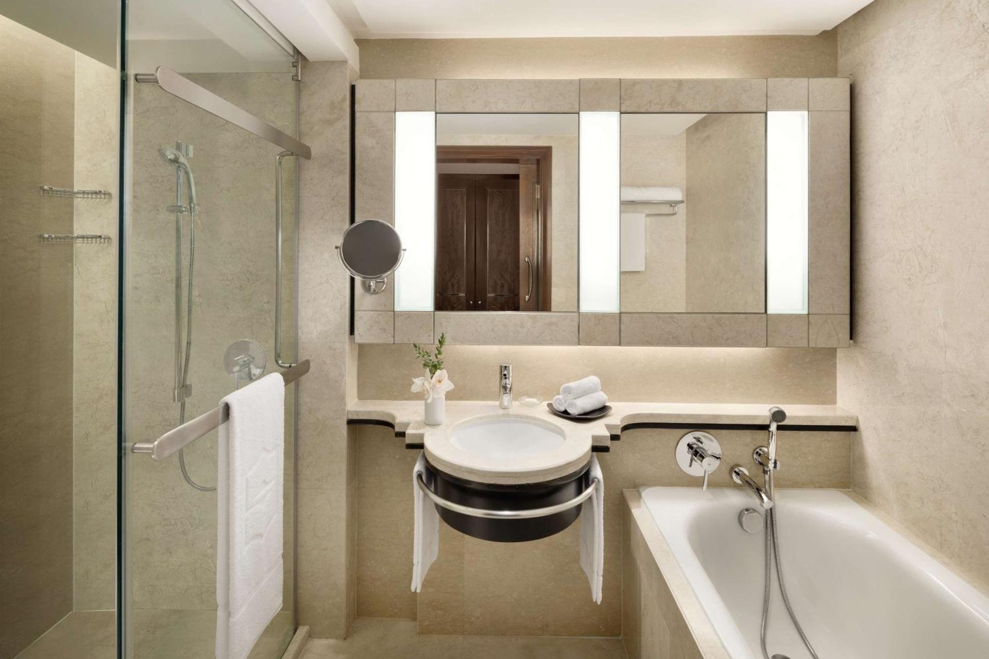 Premier Room,1558856245:JPEG