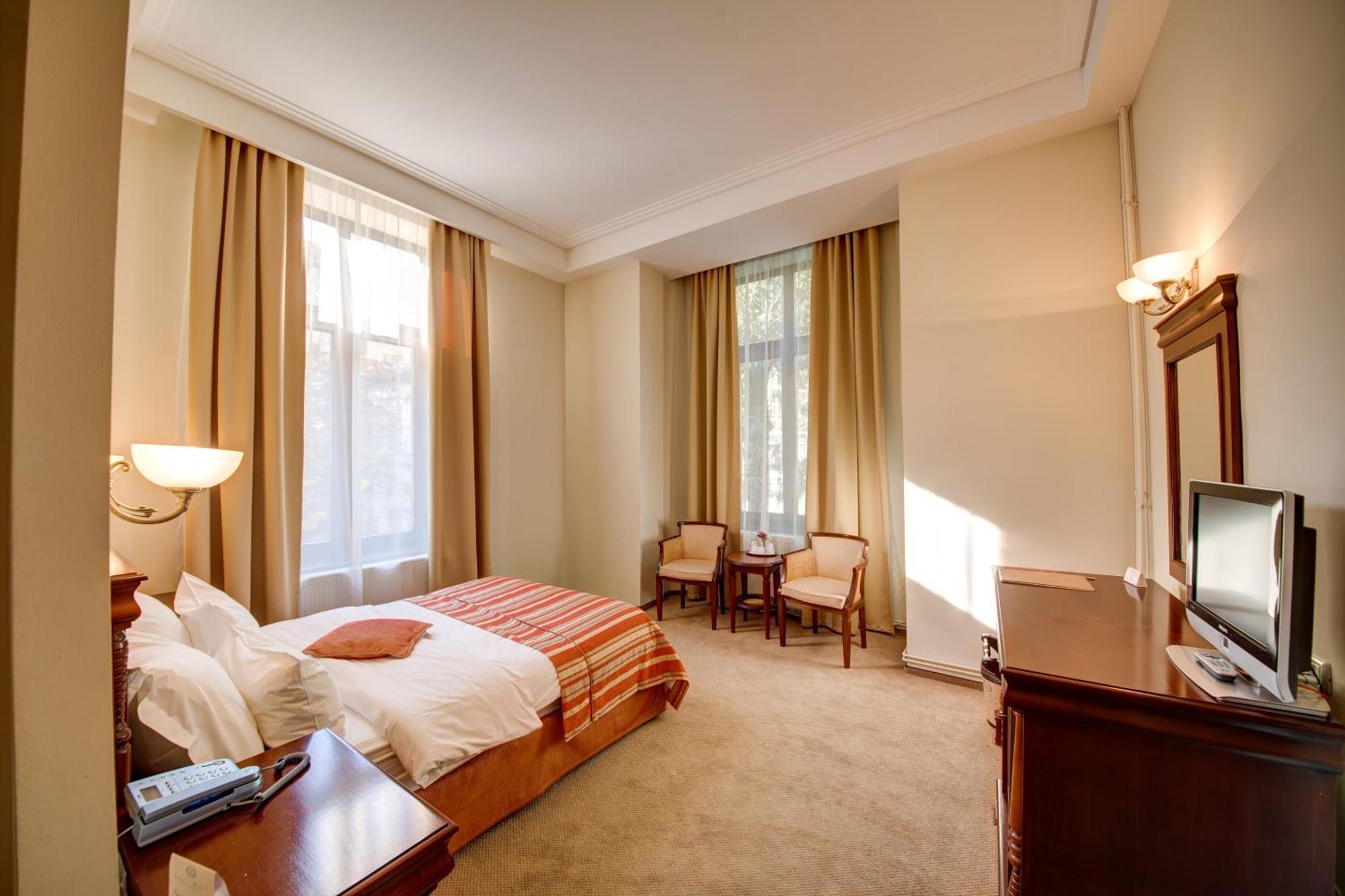 Standard Double Room Ground floor
