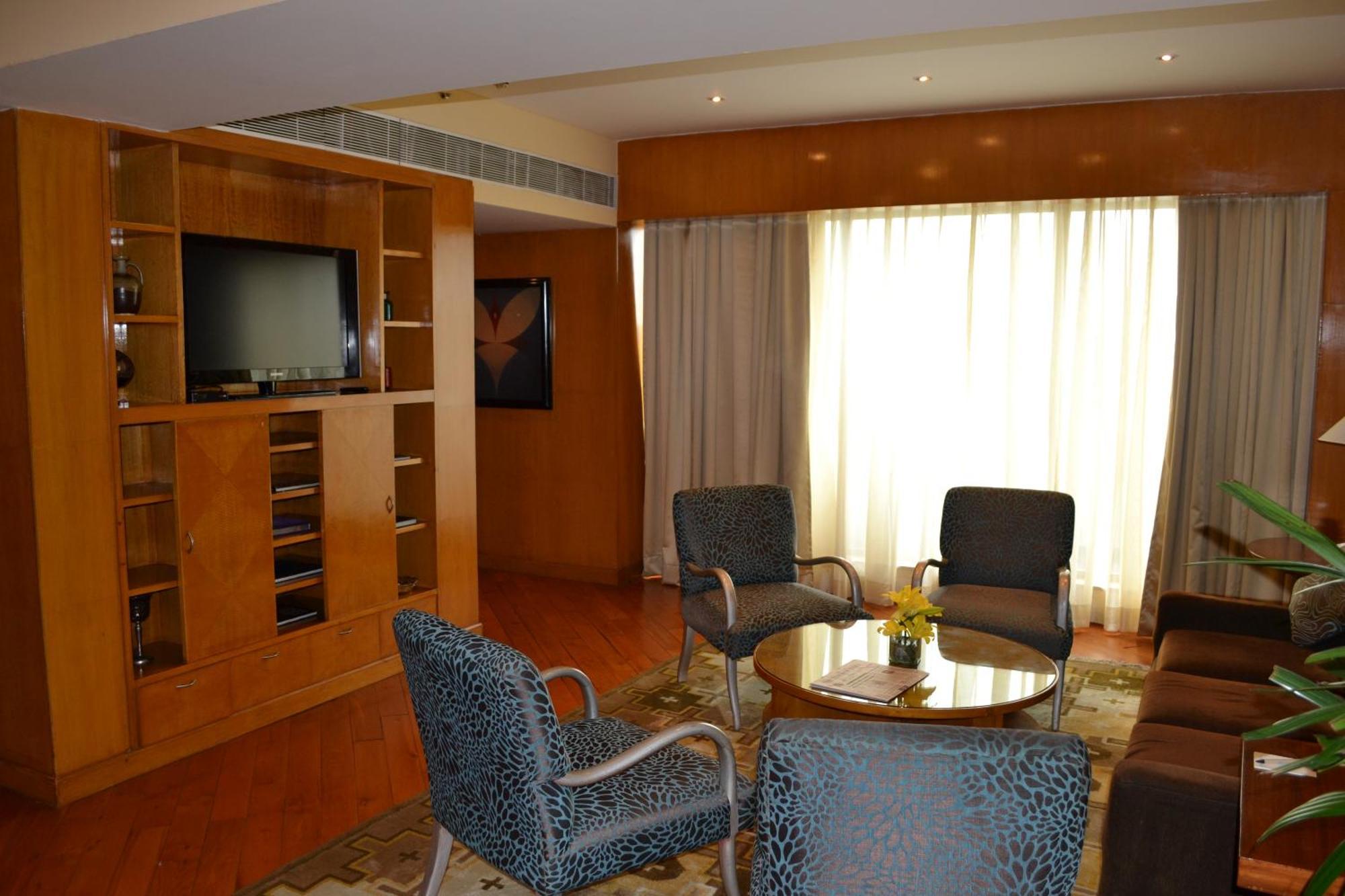 Presidential Suite with 20% off on session of 30 mins Spa,15% off on food & Soft beverage services,20% Discount on Laundry service Per stay per room,Happy Hours from 6PM to 8PM (1+1 on selected beverages at a hotel designated area),1441572886:JPEG