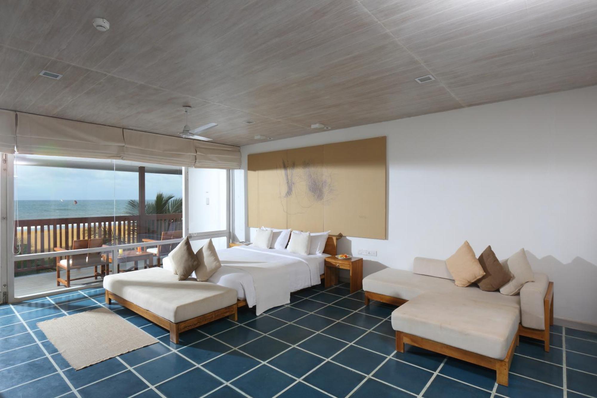 Super Deluxe Double Room Sea view at Center Point Black Coral & at Seaside Social restaurants