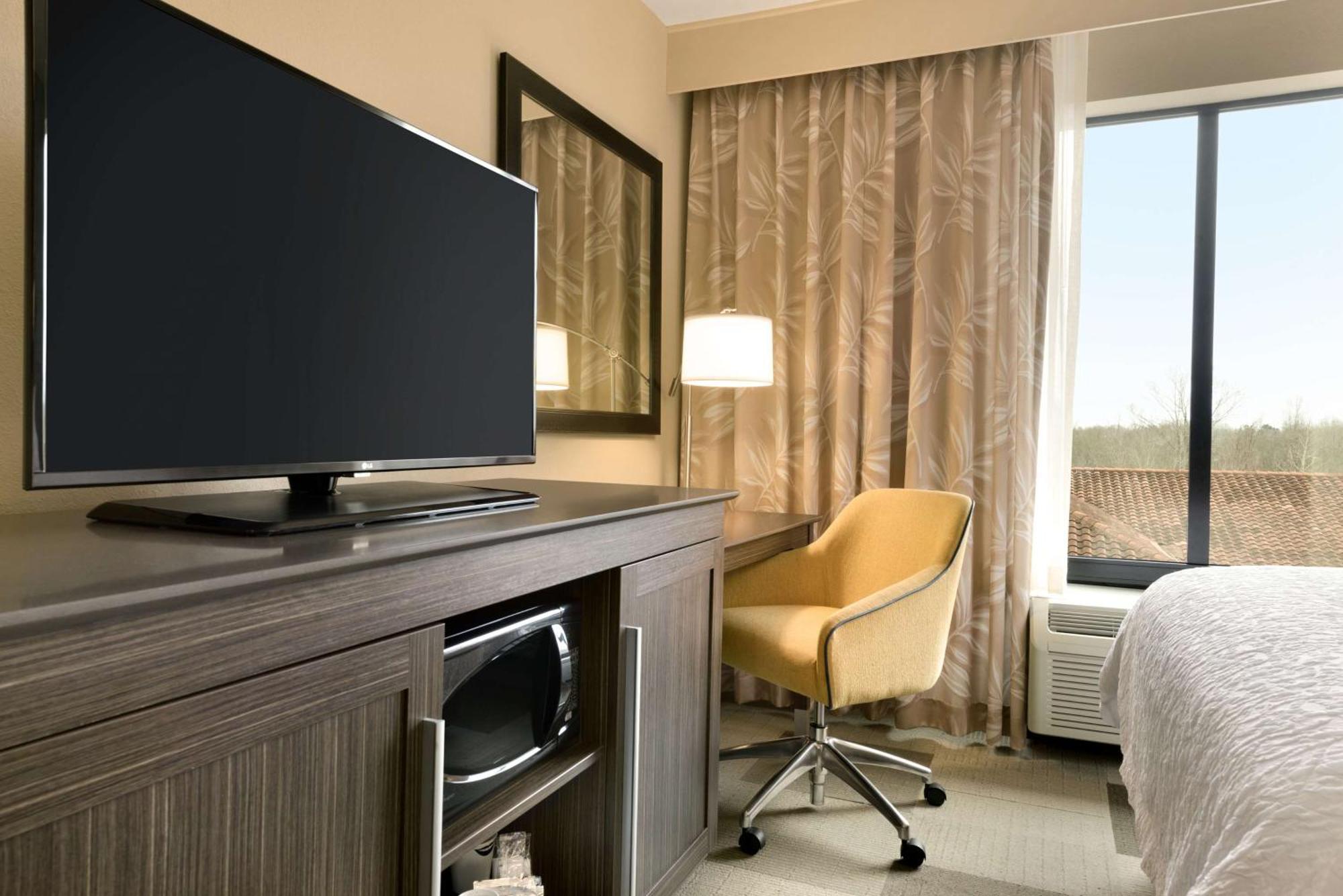 Queen Room with Two Queen Beds - Mobility Access/Non-Smoking