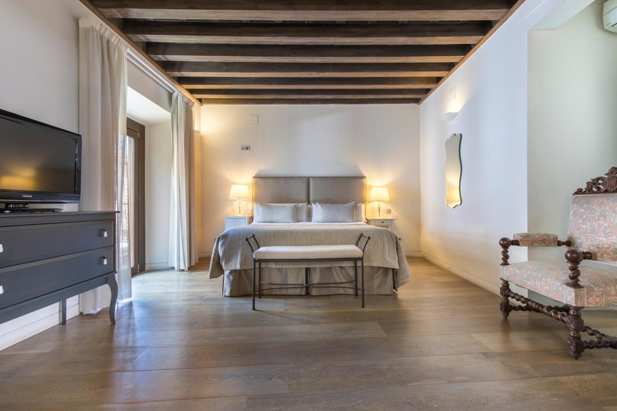 Superior Double or Twin Room Alhambra View
