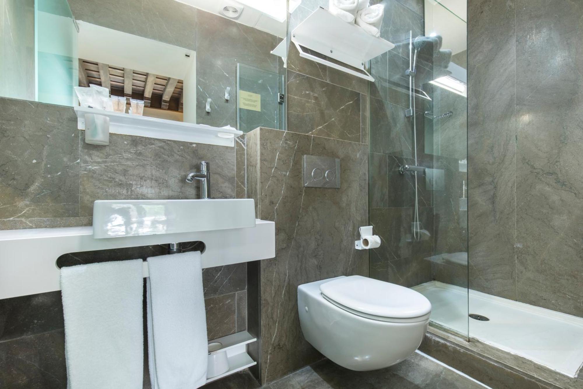 Superior Double or Twin Room Alhambra View