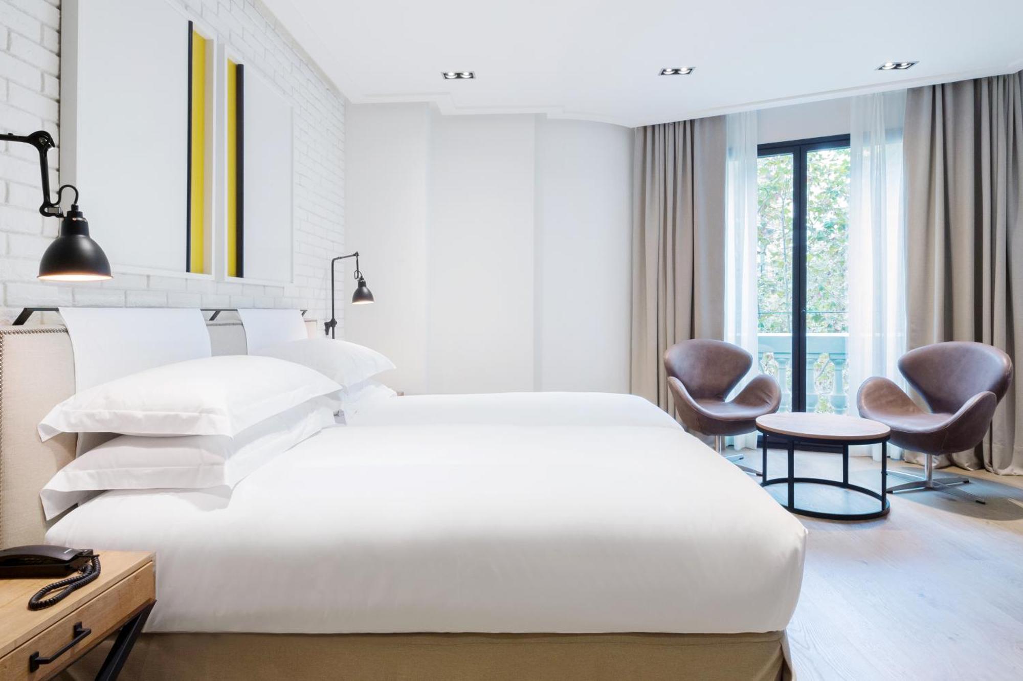 Deluxe Double or Twin Room