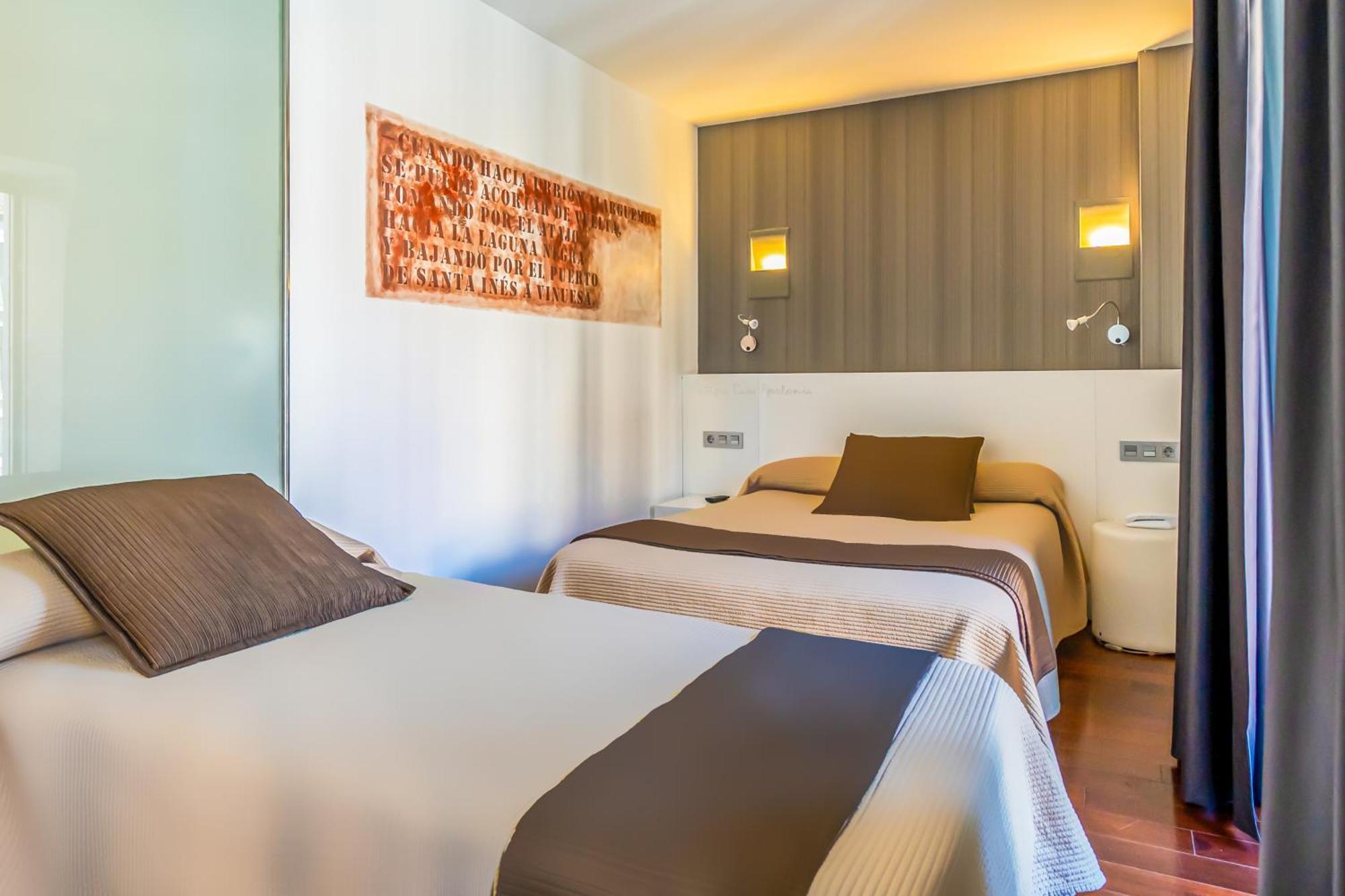 Double or Twin Room Extra Bed,1443962644:JPEG