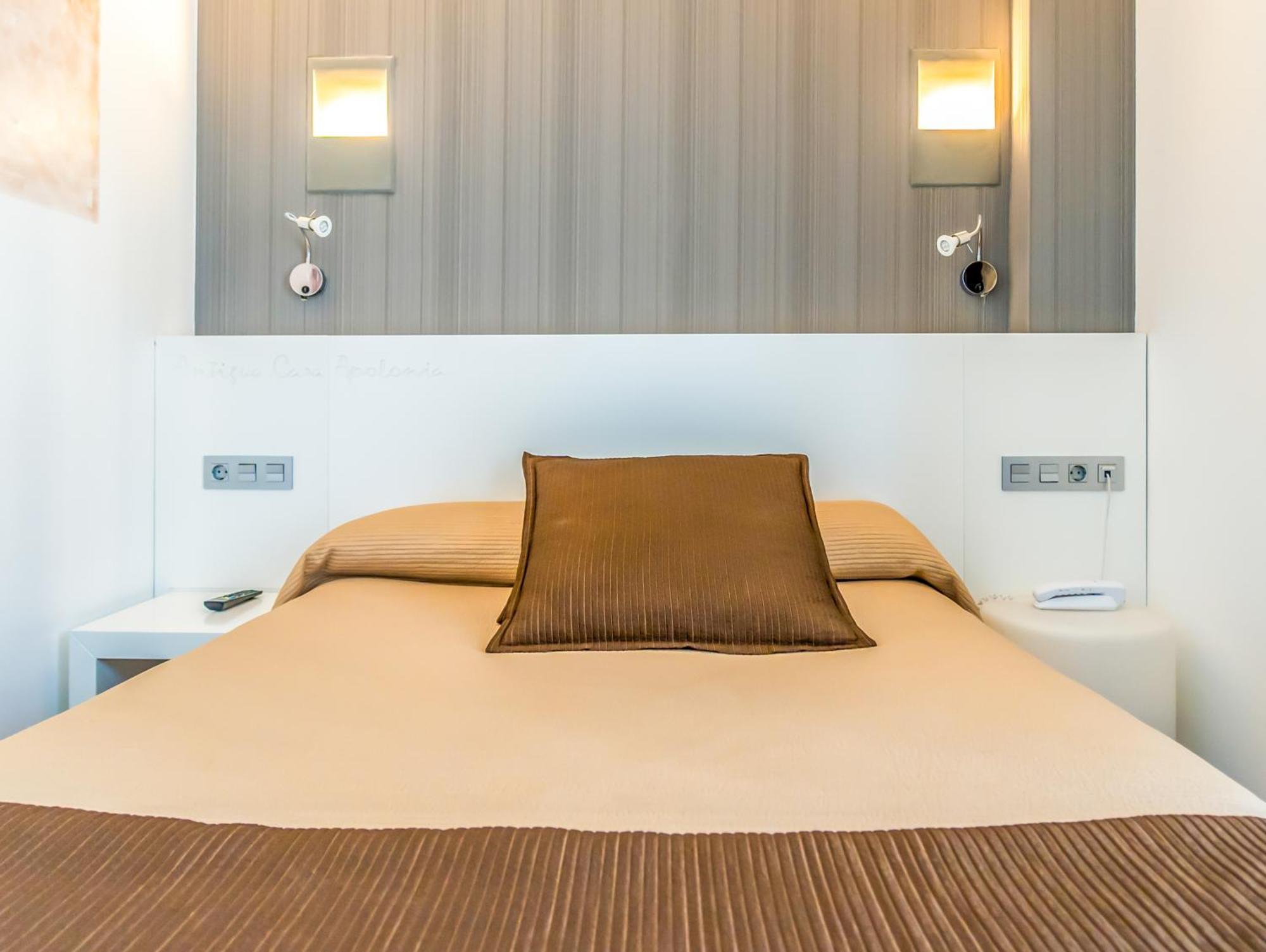 Budget Double Room,1443963142:JPEG