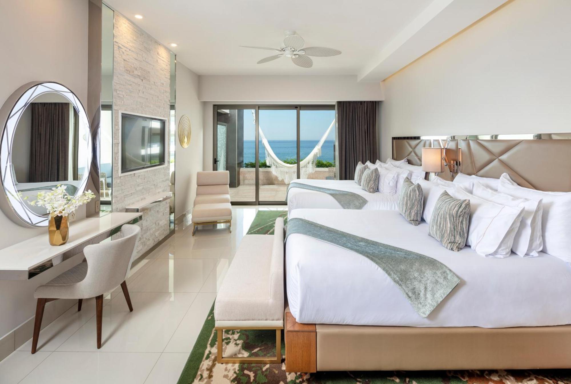 Junior Suite Ocean View 1 King Bed