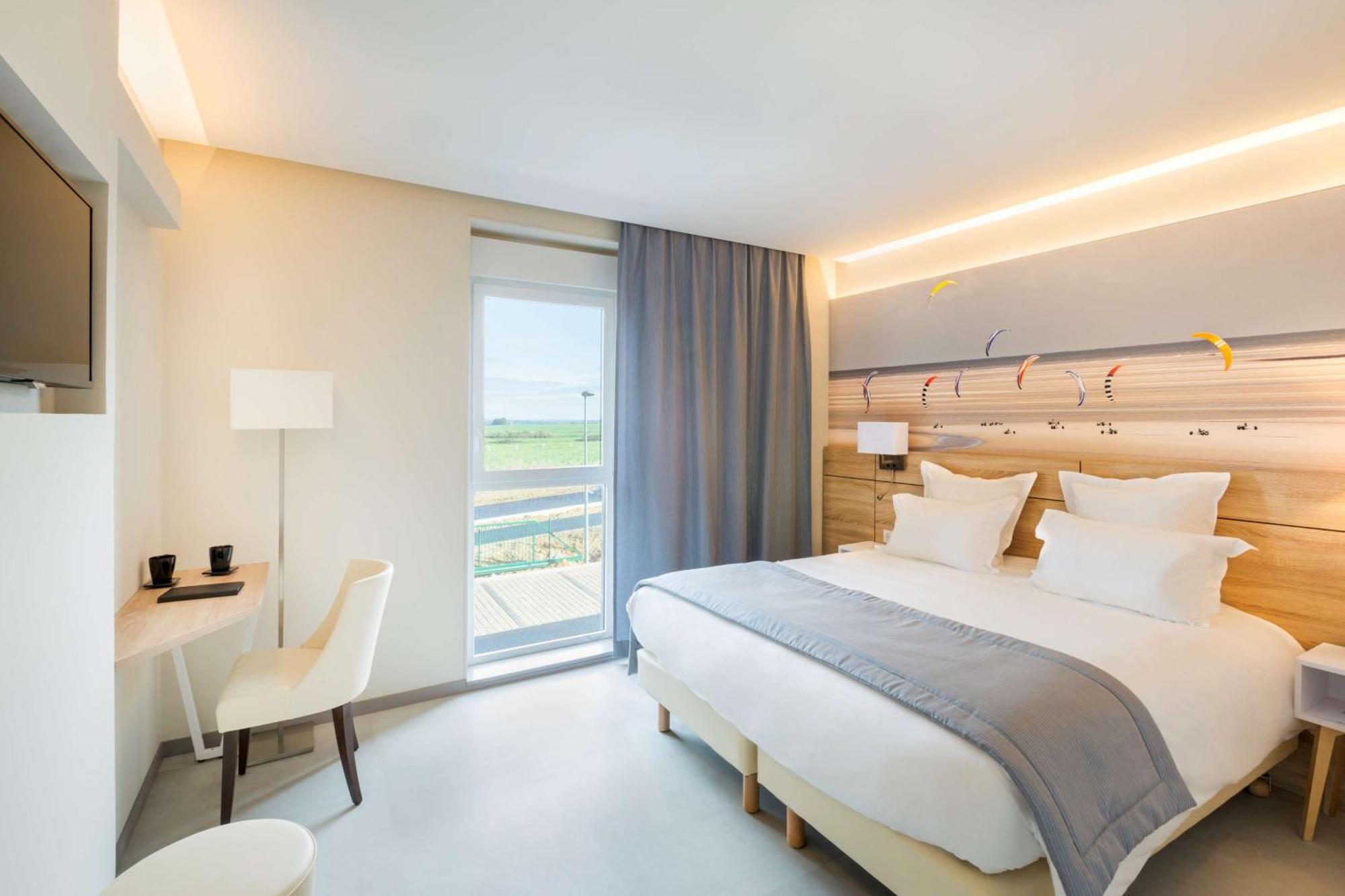 Superior King Room,1445229133:JPEG