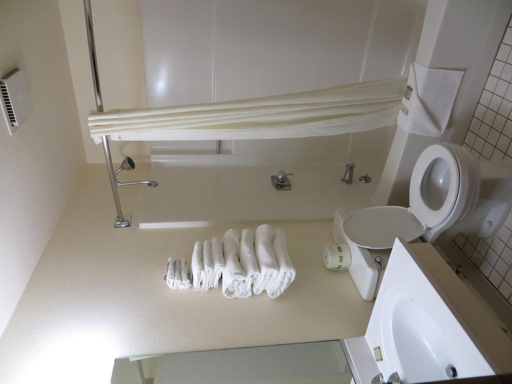 One-Bedroom Suite with Two Queen Beds - Non-Smoking