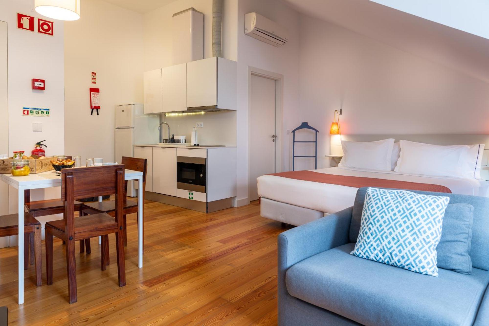 Studio Apartment