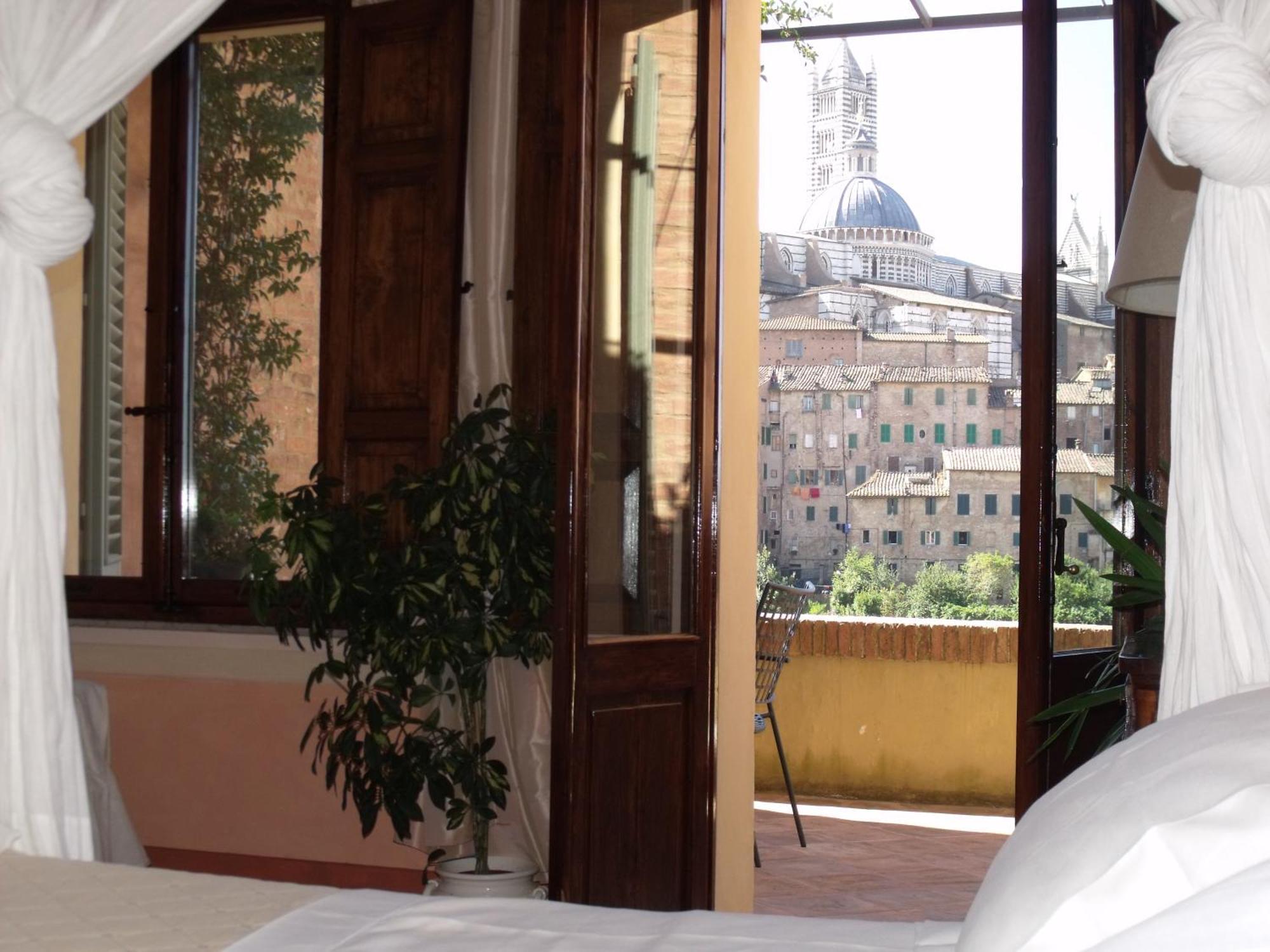 Deluxe Double Room Balcony