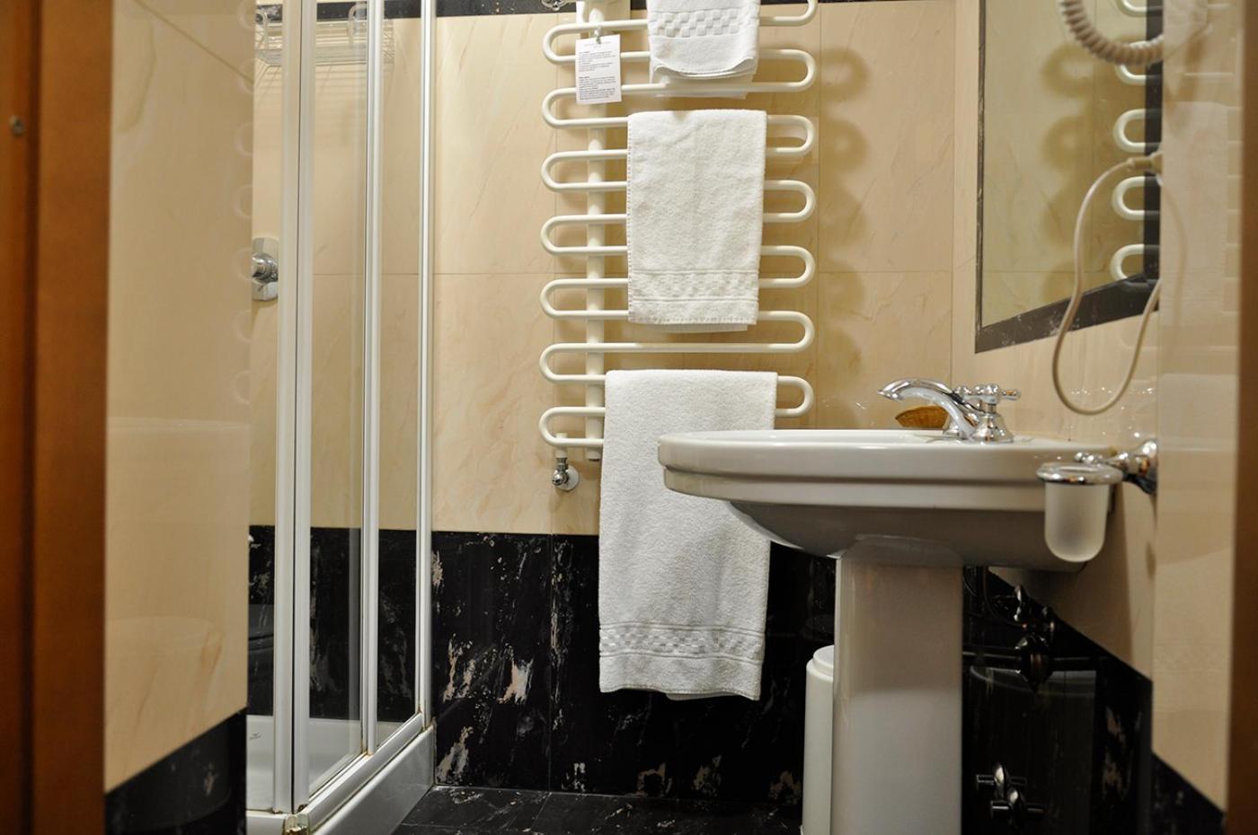 Budget Single Room,1498917112:JPEG
