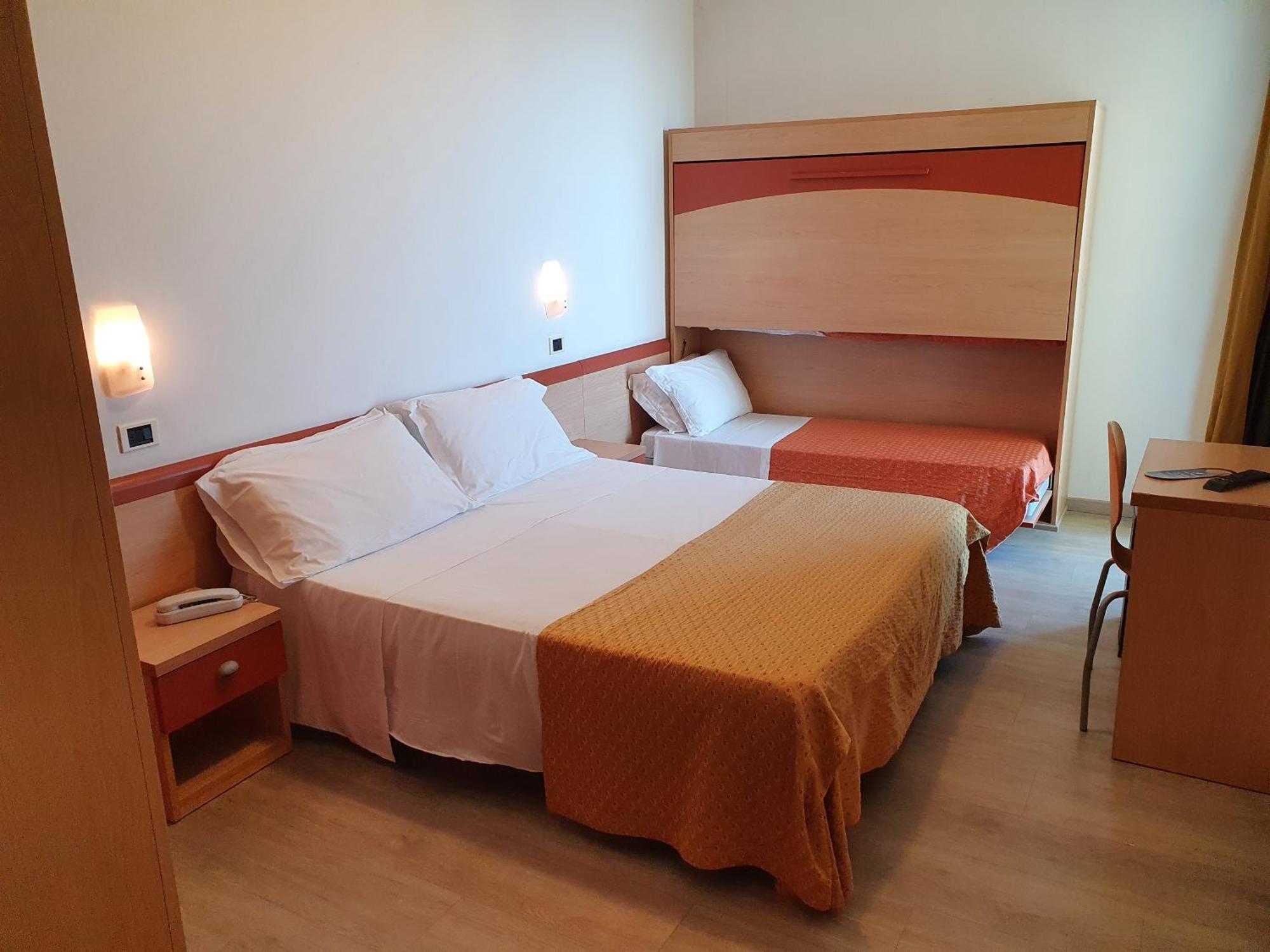 Standard Triple Room Sea View
