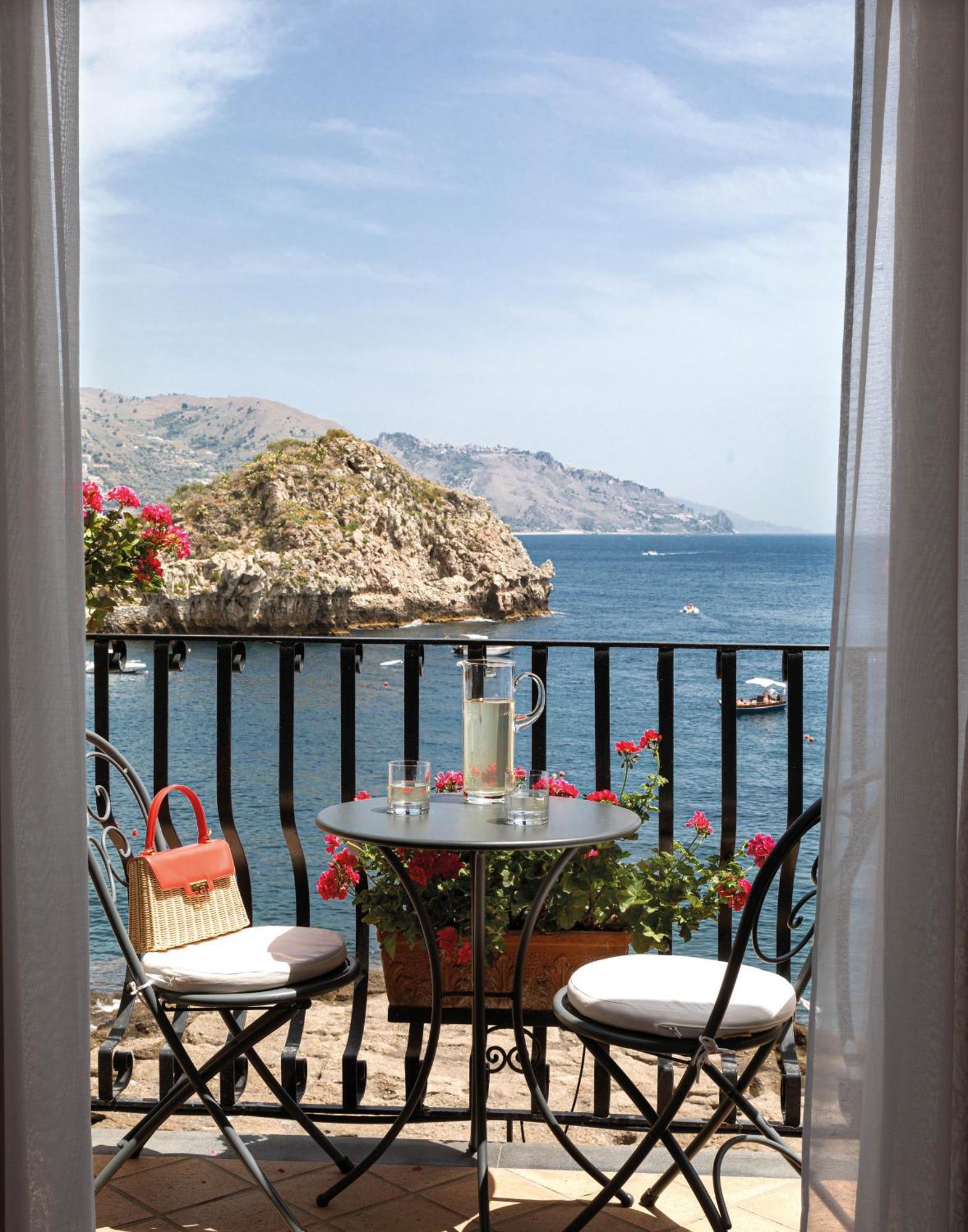 Premium Junior Suite Sea View Balcony