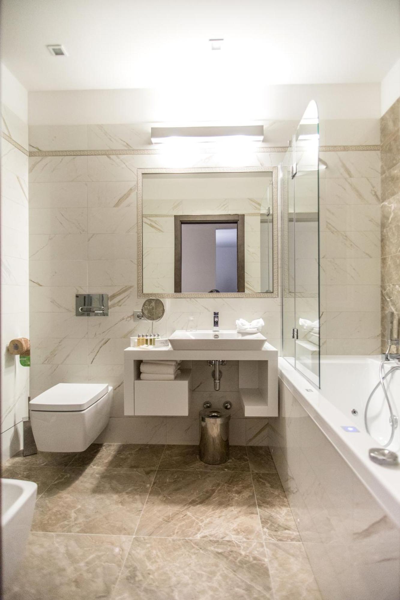 Executive Room,1227546452:JPEG