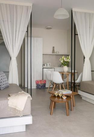Family Room Inland View