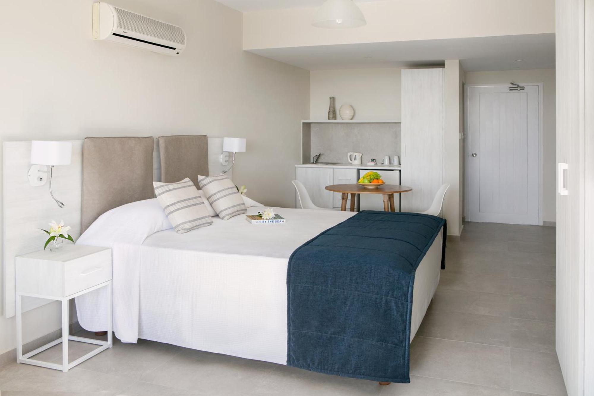 Double Room Inland View