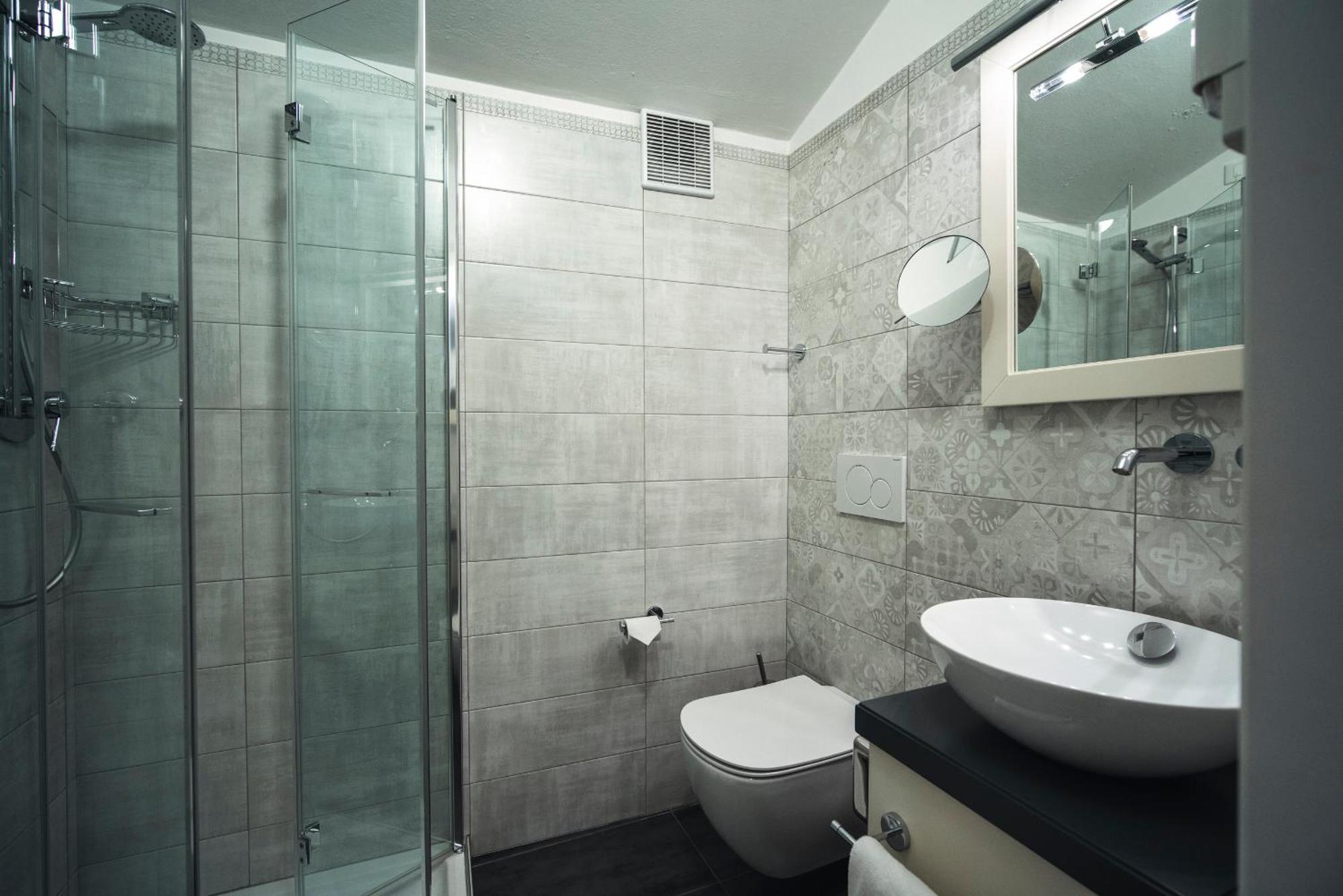 Classic Single Room