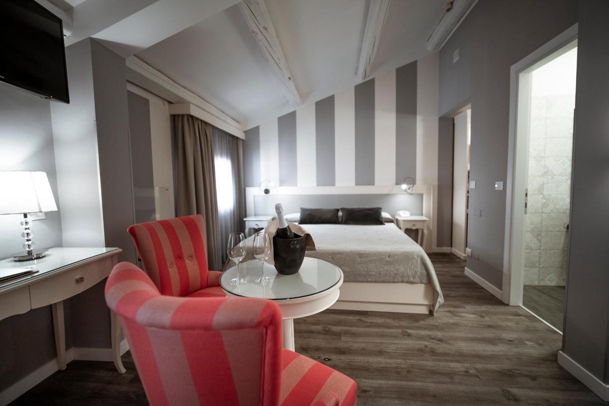 Deluxe Junior Suite,1447929607:JPEG
