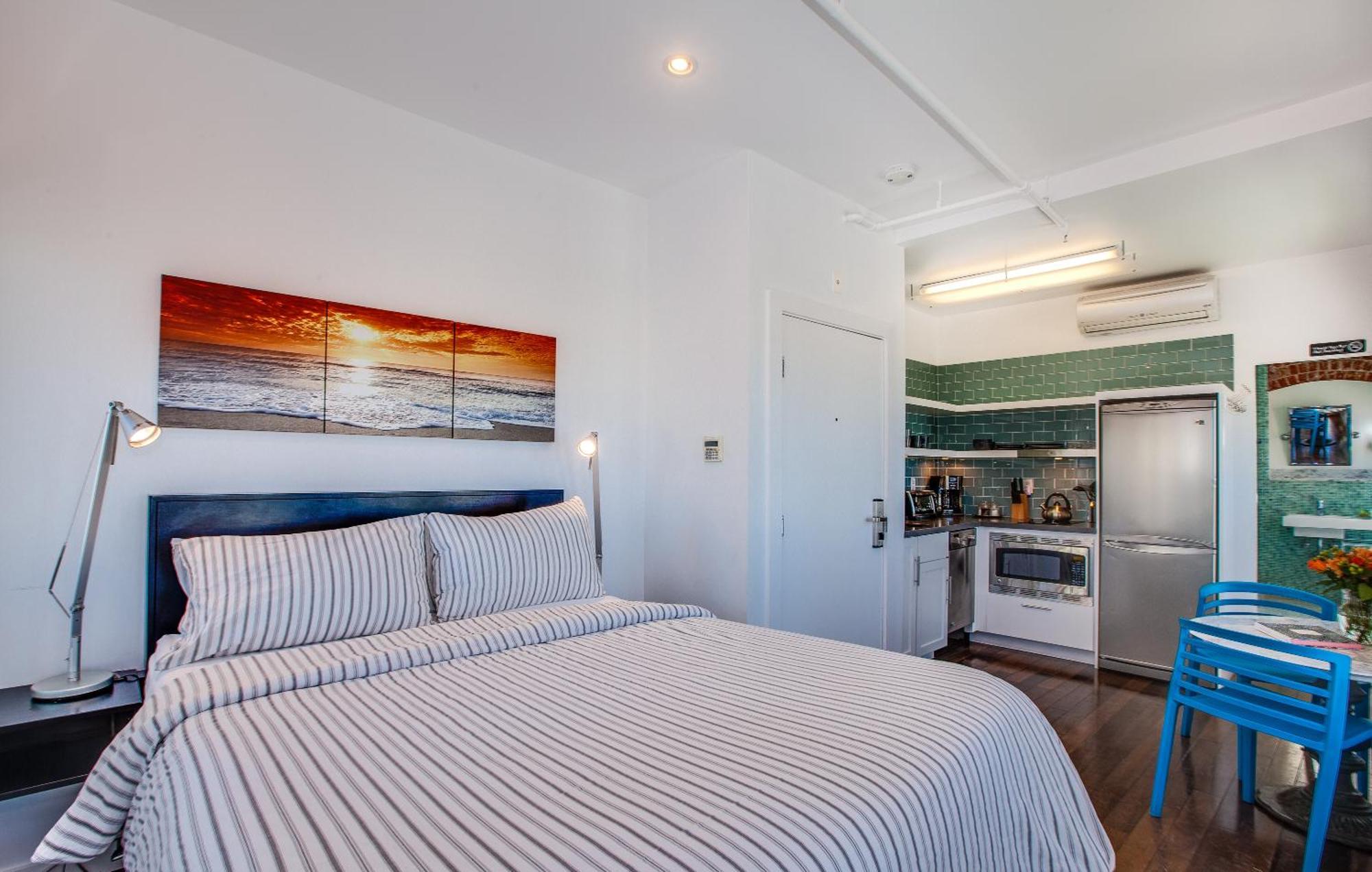 First Floor Junior Studio Suite Oceanfront