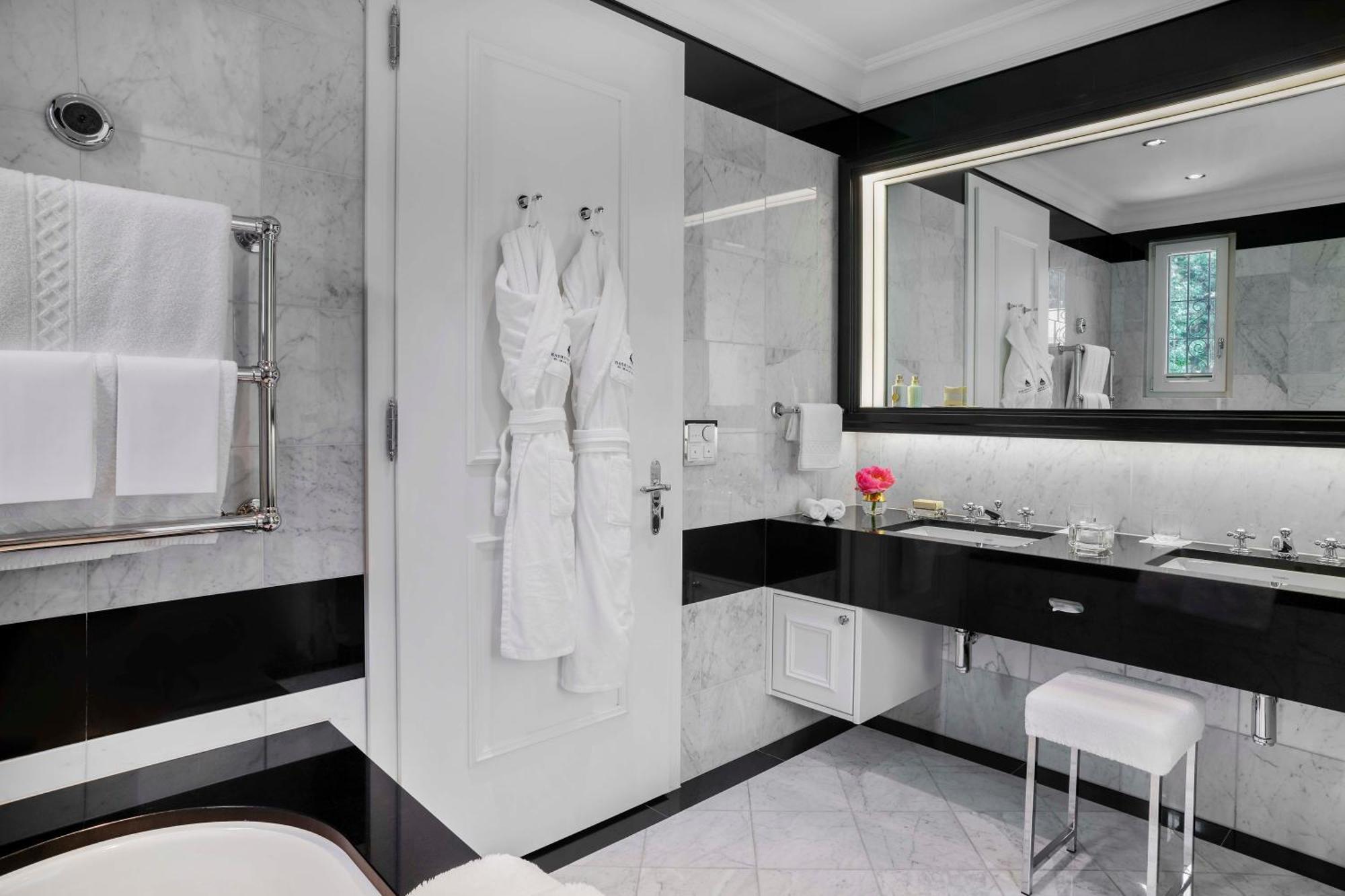 Superior Double Room Village Side