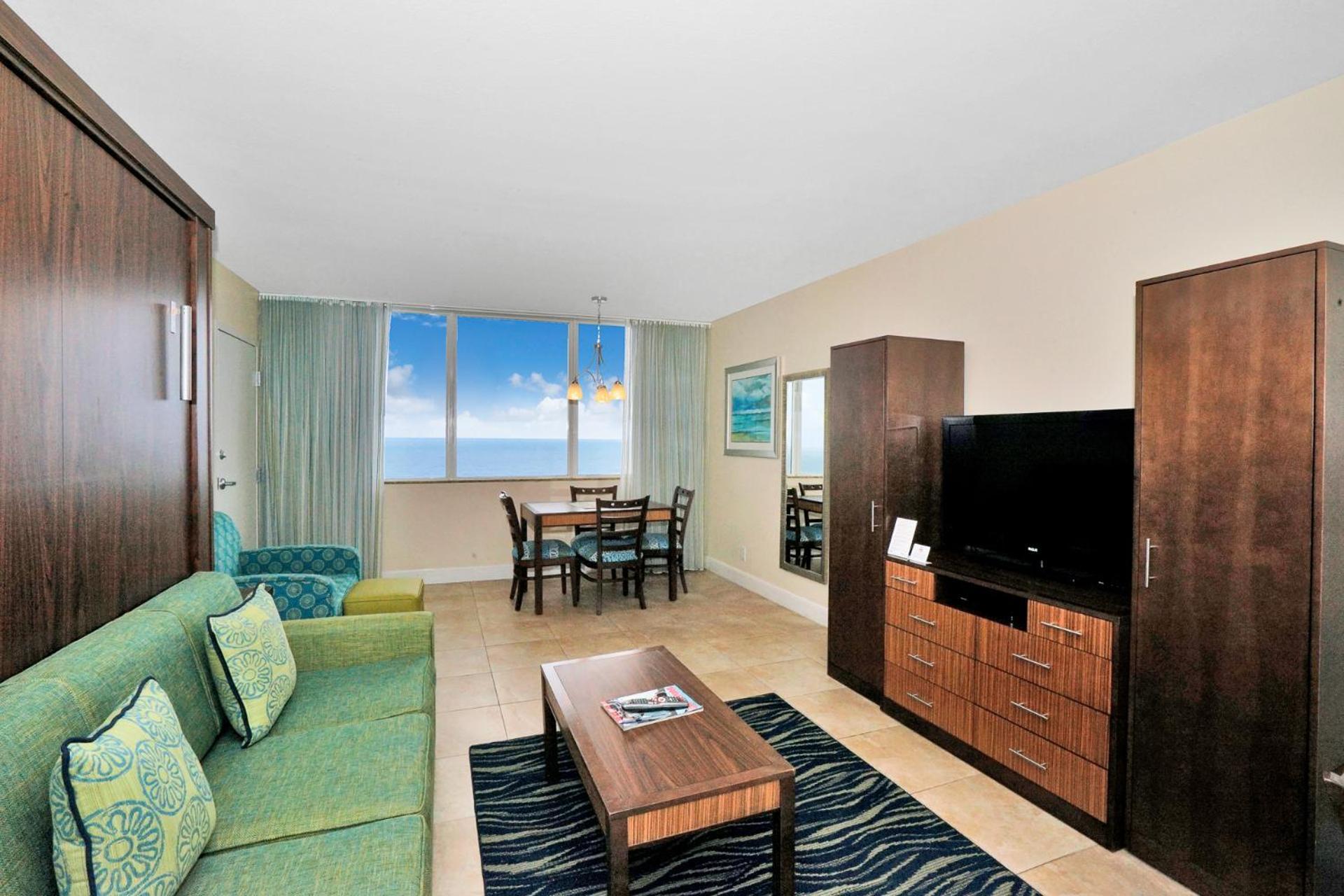 1 Queen Bed Ocean View,1448609056:JPEG